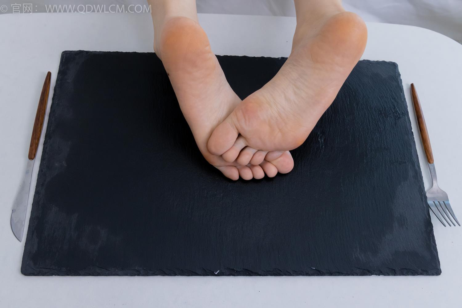 图片[210]-物恋传媒 NO.2062 菜菜-侧脸很美[220P] – 速更版-美库