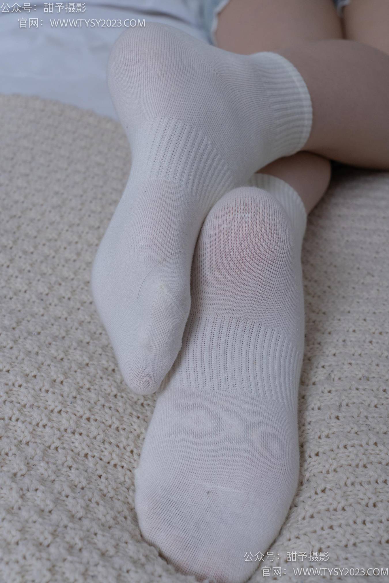 图片[29]-甜予摄影 NO.065 璇璇-靴子、洞洞鞋、白棉袜、裸足[175P] – 速更版-美库