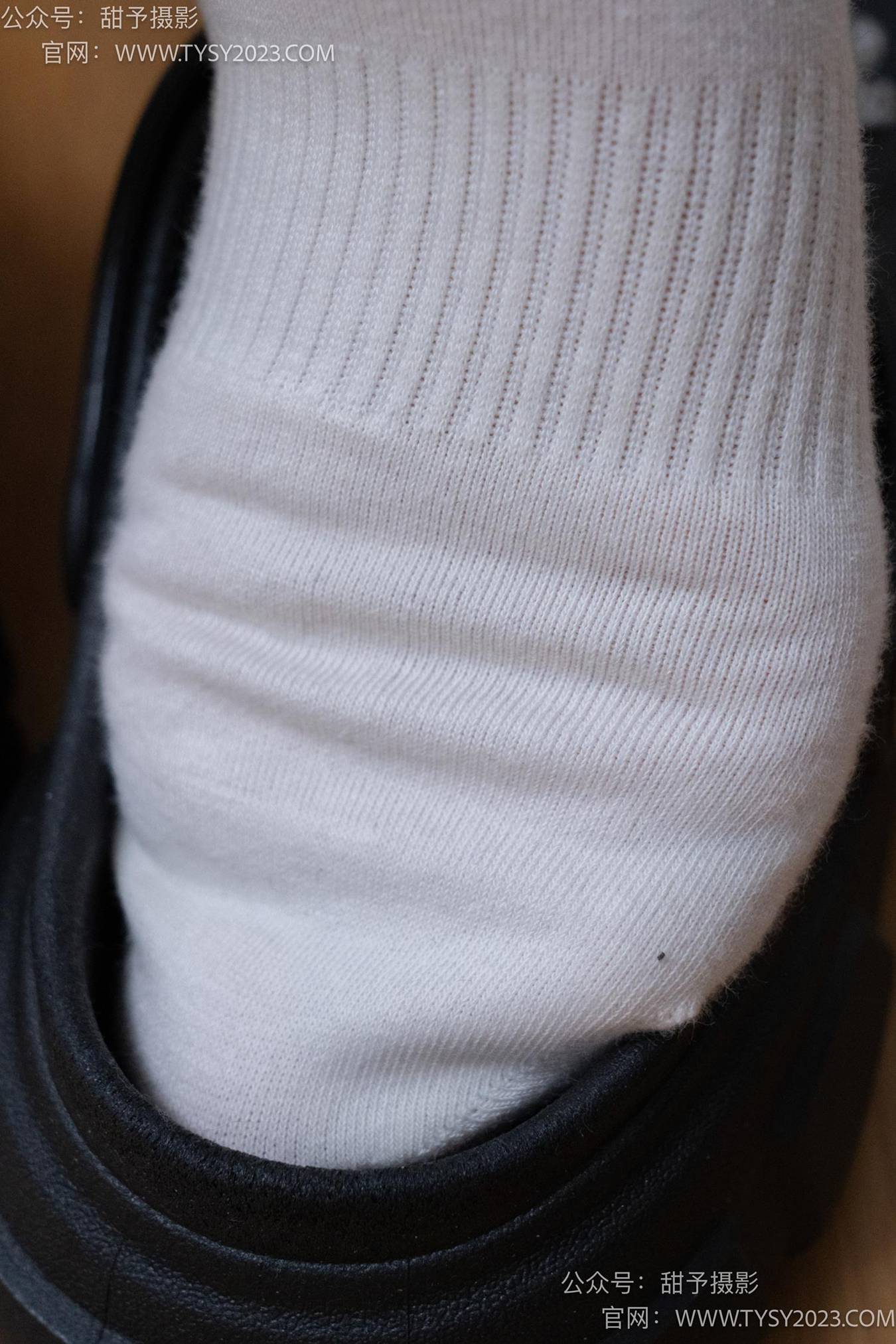 图片[54]-甜予摄影 NO.065 璇璇-靴子、洞洞鞋、白棉袜、裸足[175P] – 速更版-美库