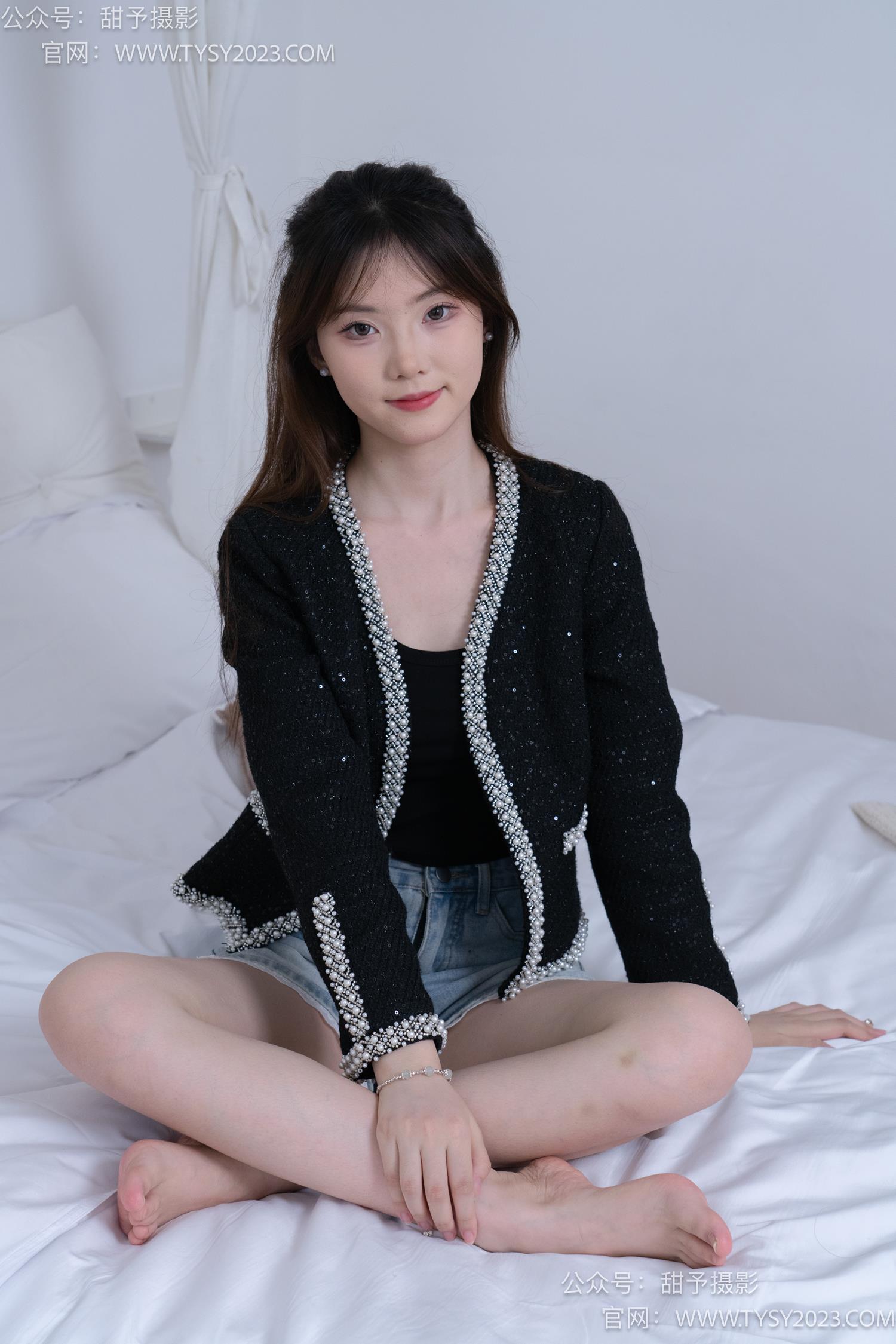 图片[142]-甜予摄影 NO.065 璇璇-靴子、洞洞鞋、白棉袜、裸足[175P] – 速更版-美库