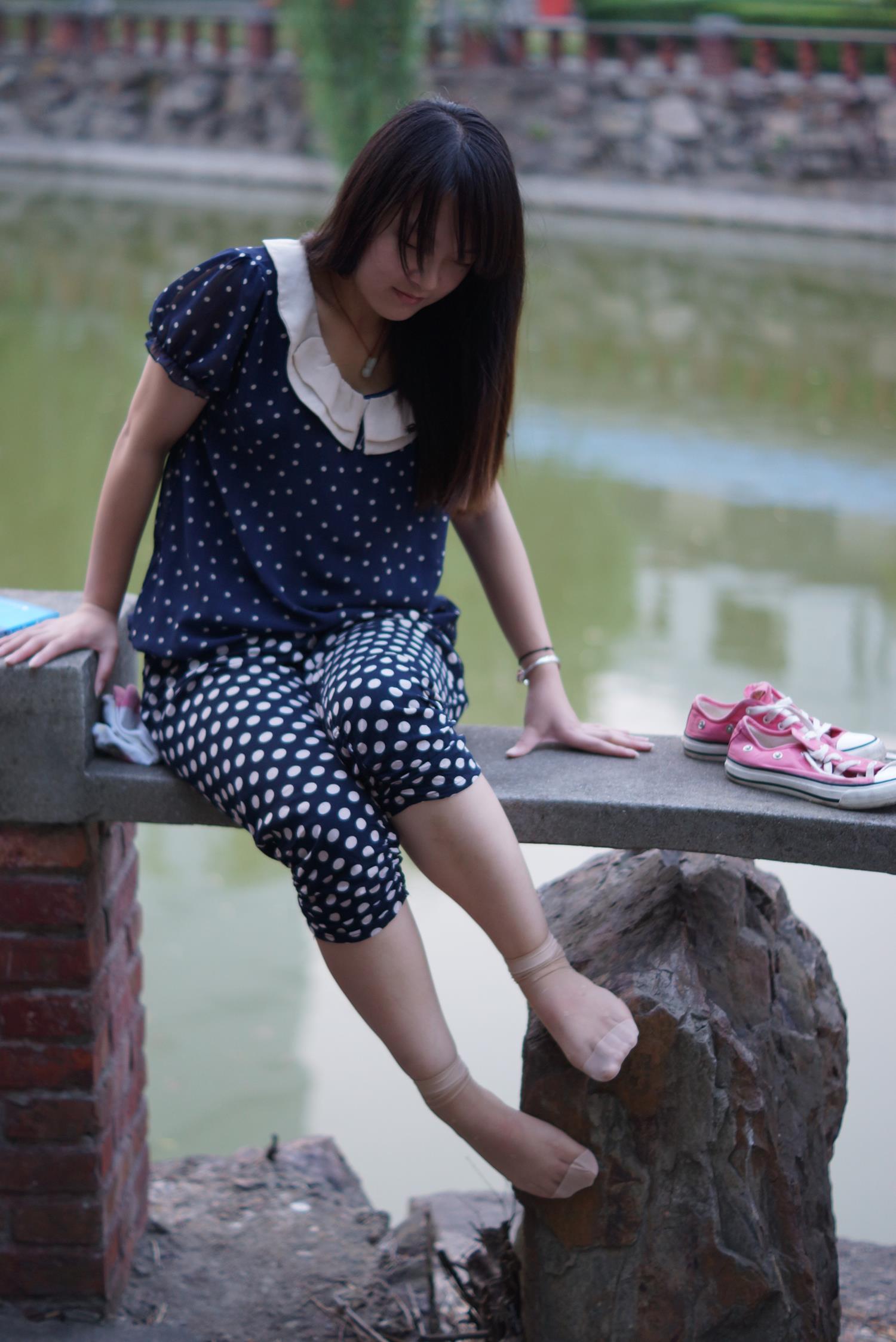 图片[16]-自由摄影 No.318 超级会表现的新模小雨 丝族量脚 [63P] – 速更版-美库