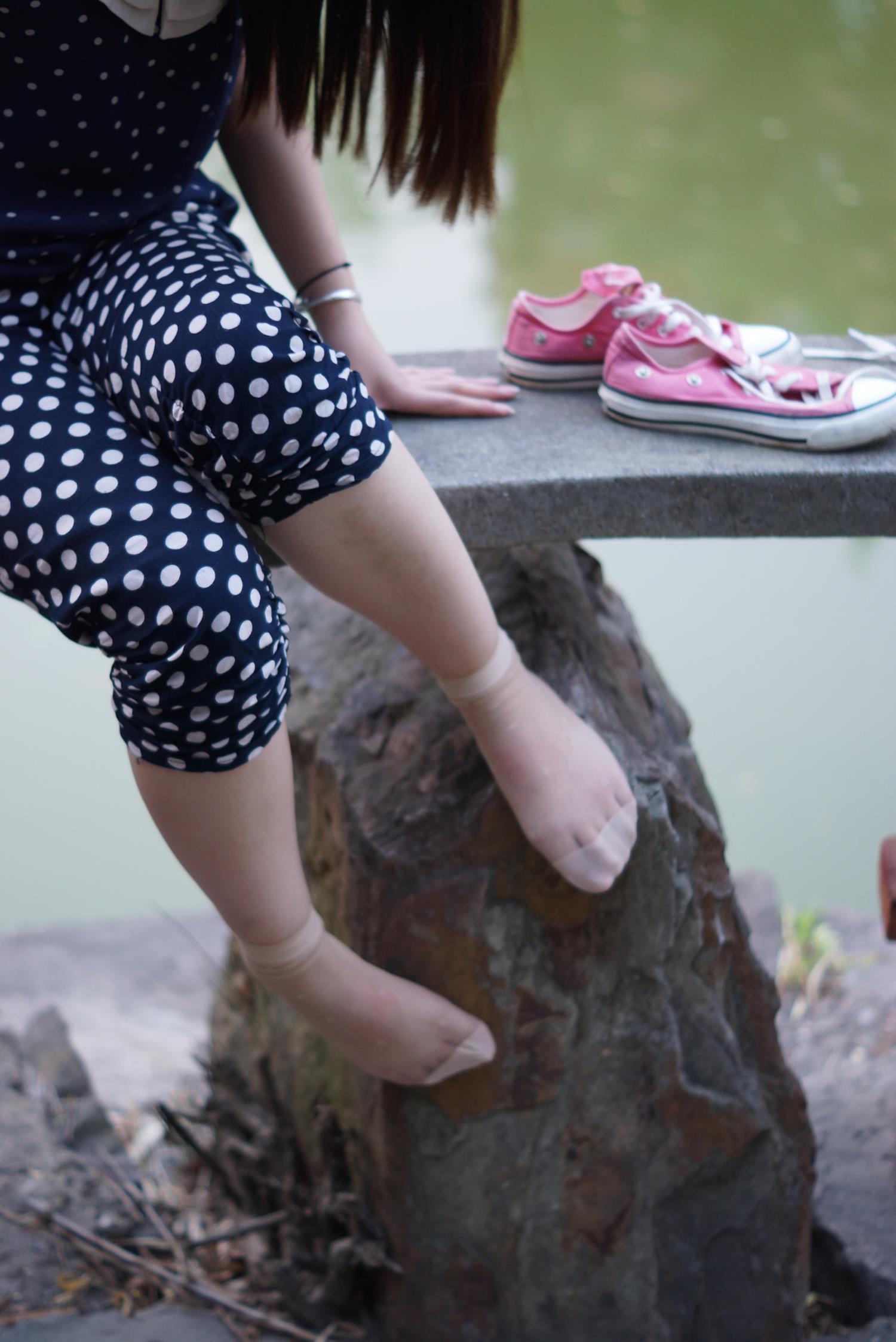 图片[20]-自由摄影 No.318 超级会表现的新模小雨 丝族量脚 [63P] – 速更版-美库