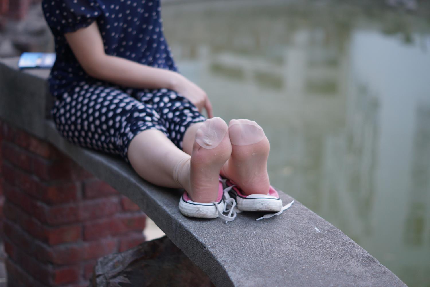 图片[29]-自由摄影 No.318 超级会表现的新模小雨 丝族量脚 [63P] – 速更版-美库