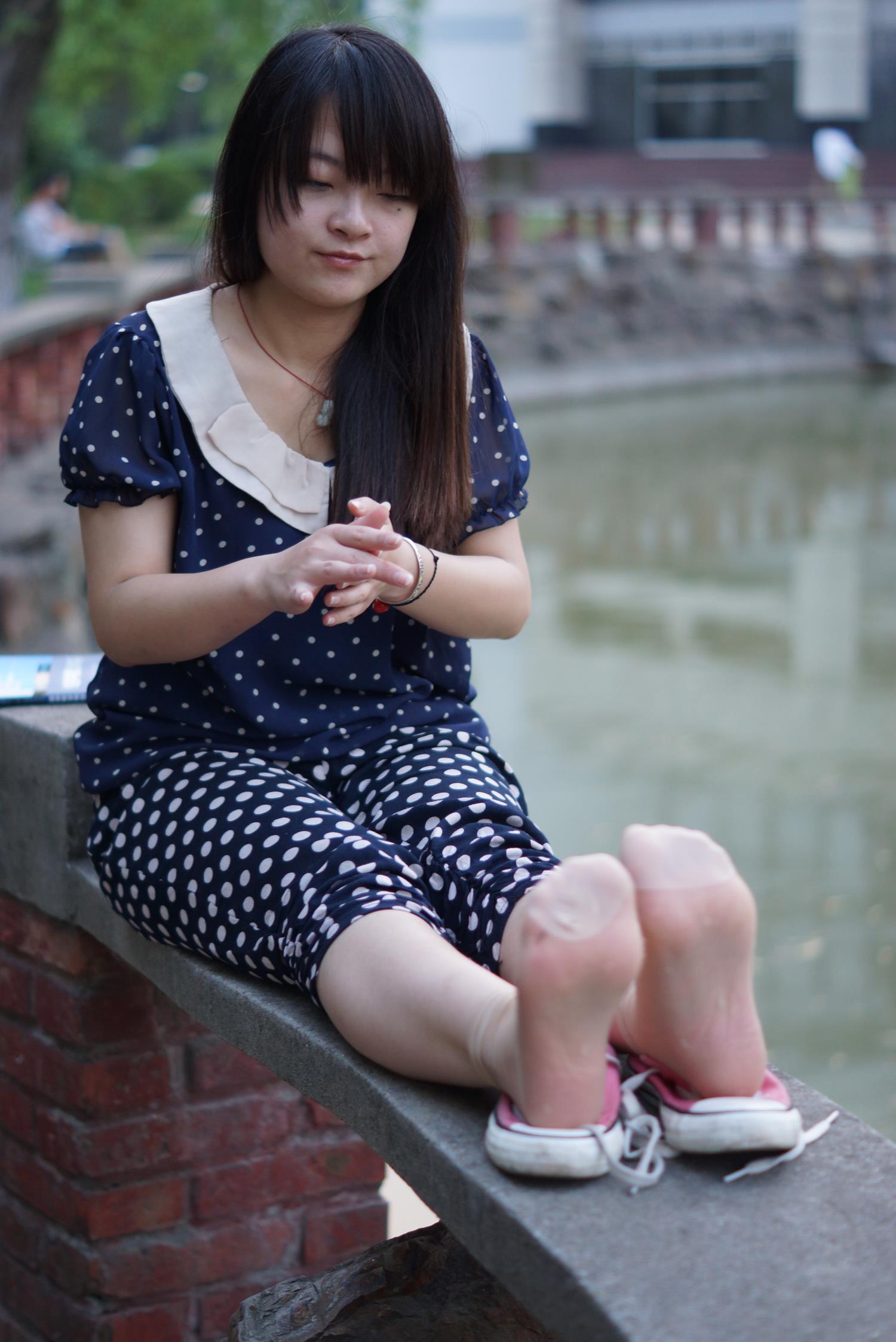 图片[32]-自由摄影 No.318 超级会表现的新模小雨 丝族量脚 [63P] – 速更版-美库