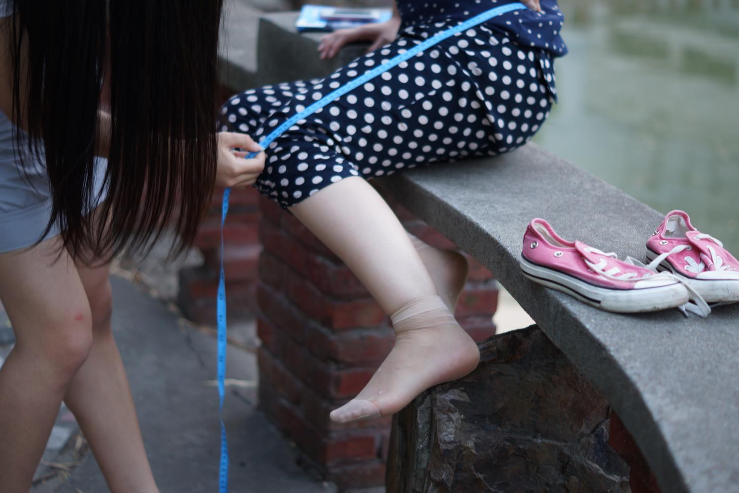 图片[51]-自由摄影 No.318 超级会表现的新模小雨 丝族量脚 [63P] – 速更版-美库