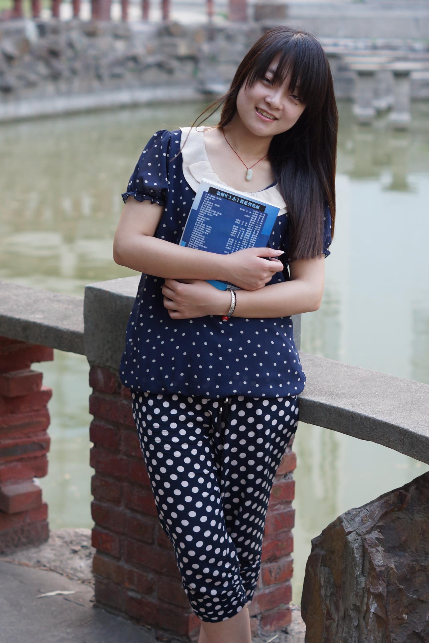 图片[64]-自由摄影 No.318 超级会表现的新模小雨 丝族量脚 [63P] – 速更版-美库