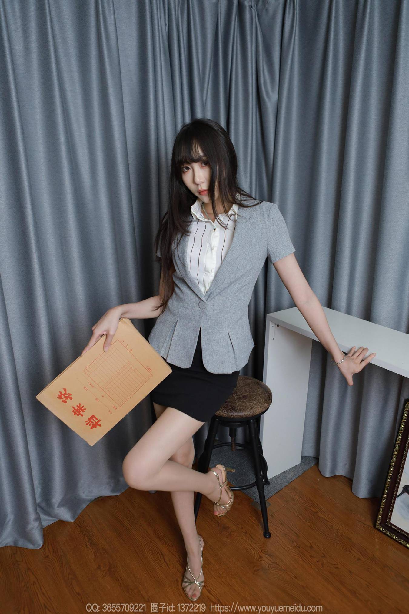 图片[29]-[IESS异思趣向] 2024.08.12 丝享家1817：团团《长腿档案员》（上）[89P] – 速更版-美库