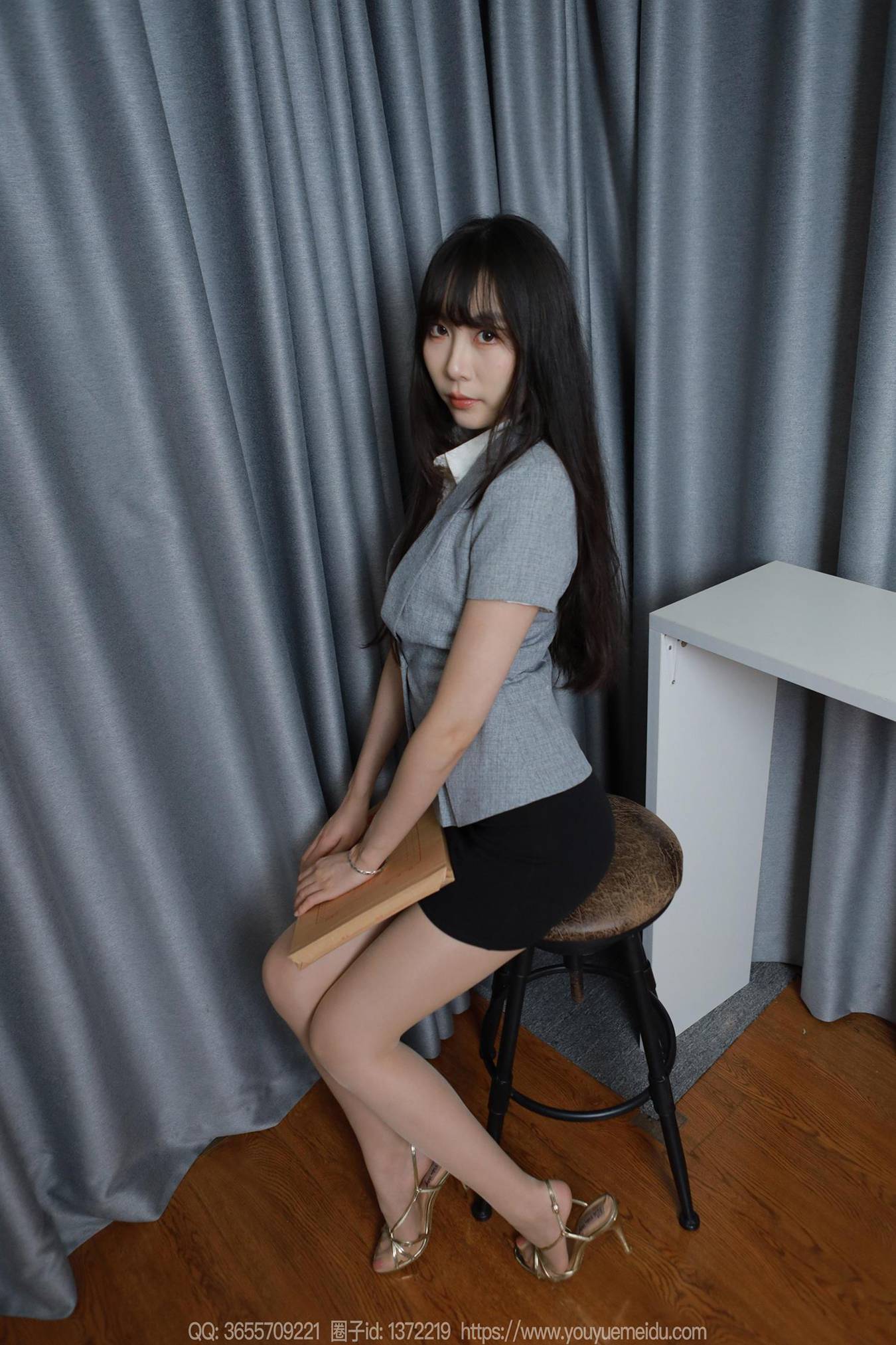 图片[42]-[IESS异思趣向] 2024.08.12 丝享家1817：团团《长腿档案员》（上）[89P] – 速更版-美库