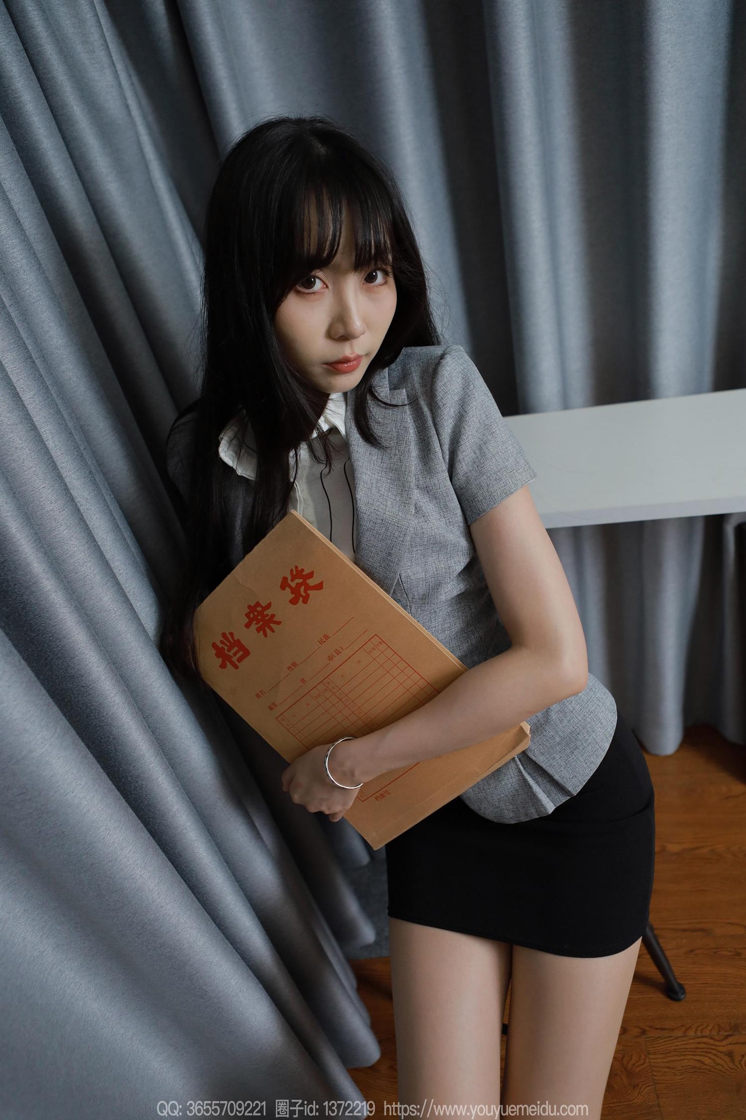 图片[49]-[IESS异思趣向] 2024.08.12 丝享家1817：团团《长腿档案员》（上）[89P] – 速更版-美库