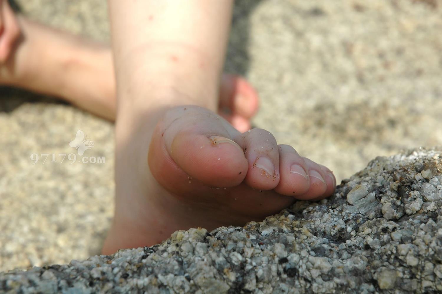 图片[10]-97179 NO.019-Skina 第十九部蓝天白云下SHOW美足[56P] – 速更版-美库