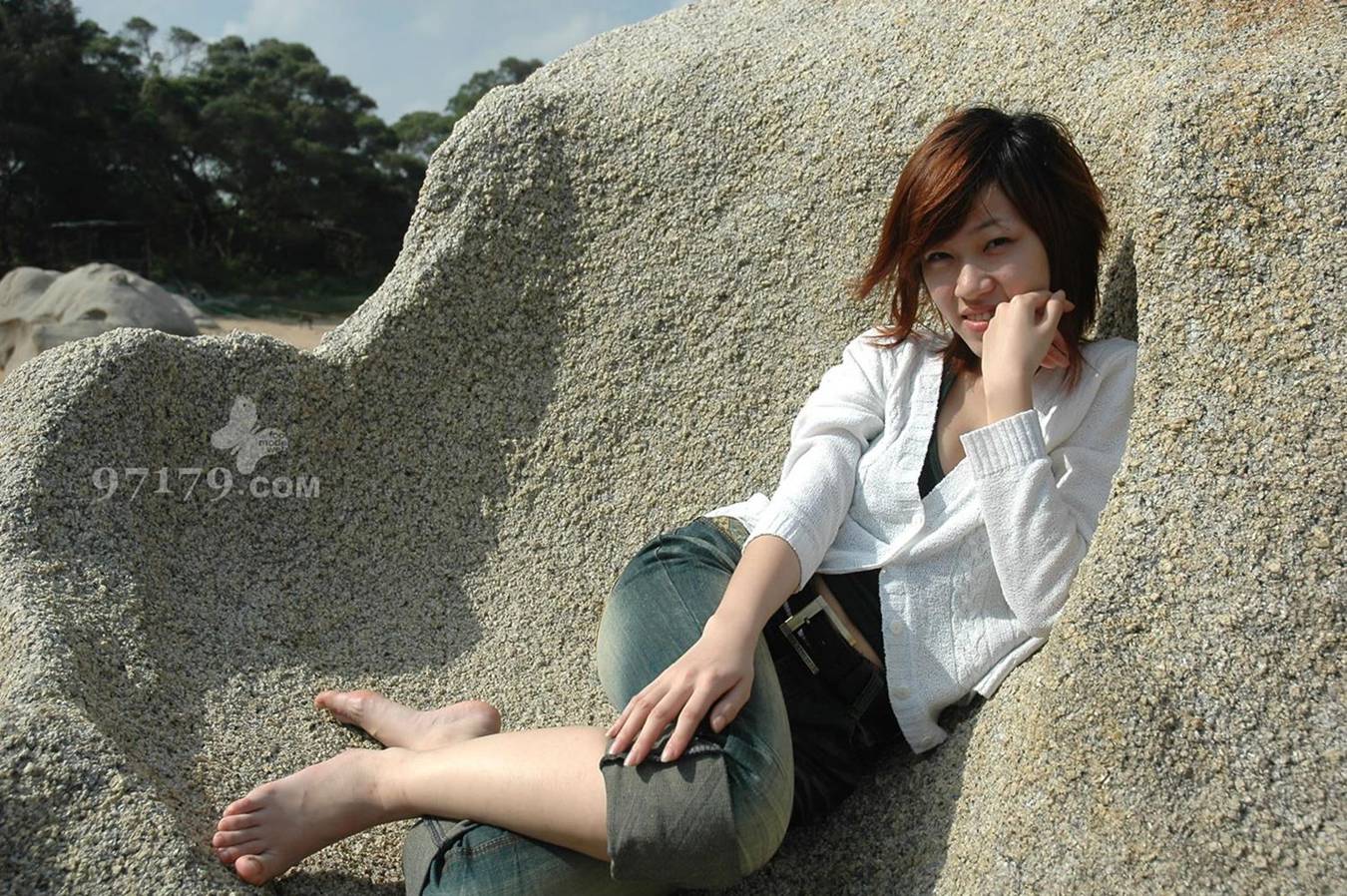 图片[32]-97179 NO.019-Skina 第十九部蓝天白云下SHOW美足[56P] – 速更版-美库