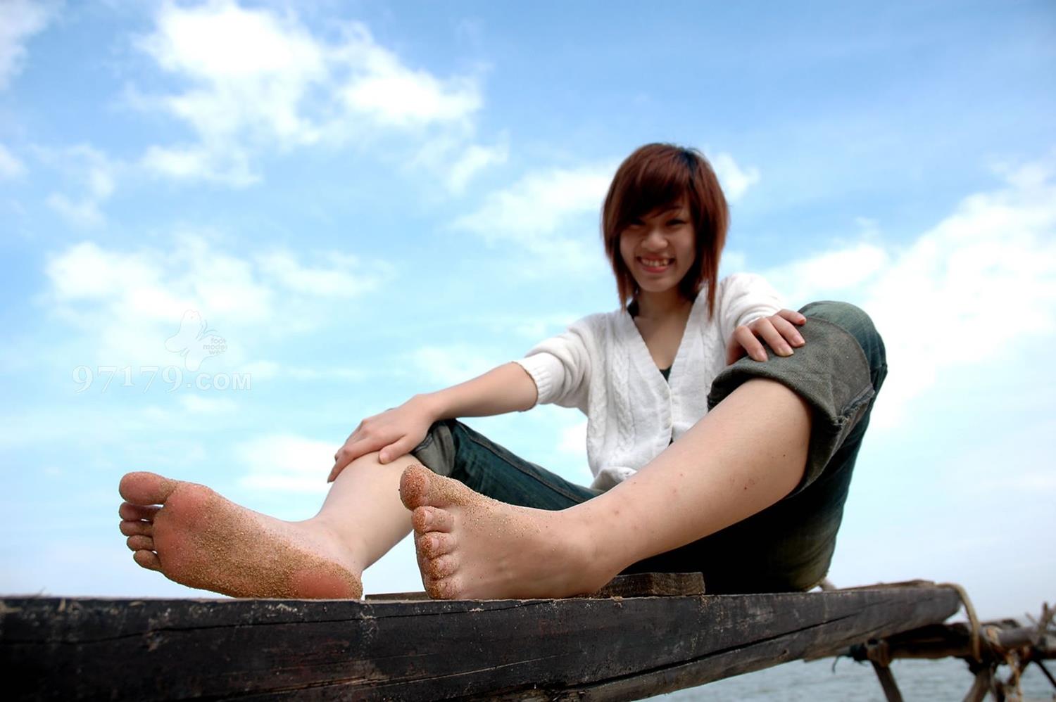 图片[39]-97179 NO.019-Skina 第十九部蓝天白云下SHOW美足[56P] – 速更版-美库