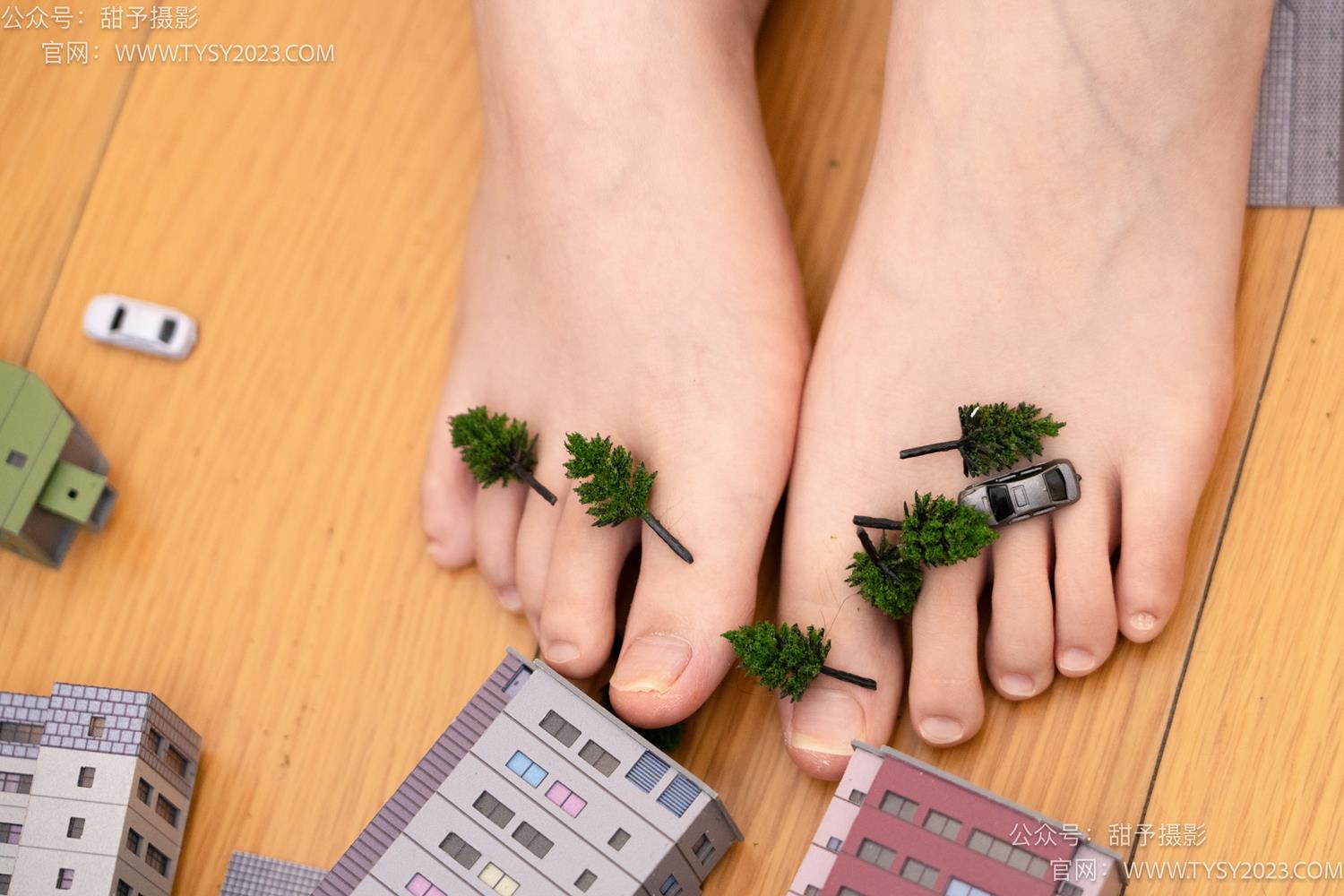 图片[73]-甜予摄影 NO.066 璇璇-高跟鞋、肉丝、裸足、小人国剧情[134P] – 速更版-美库