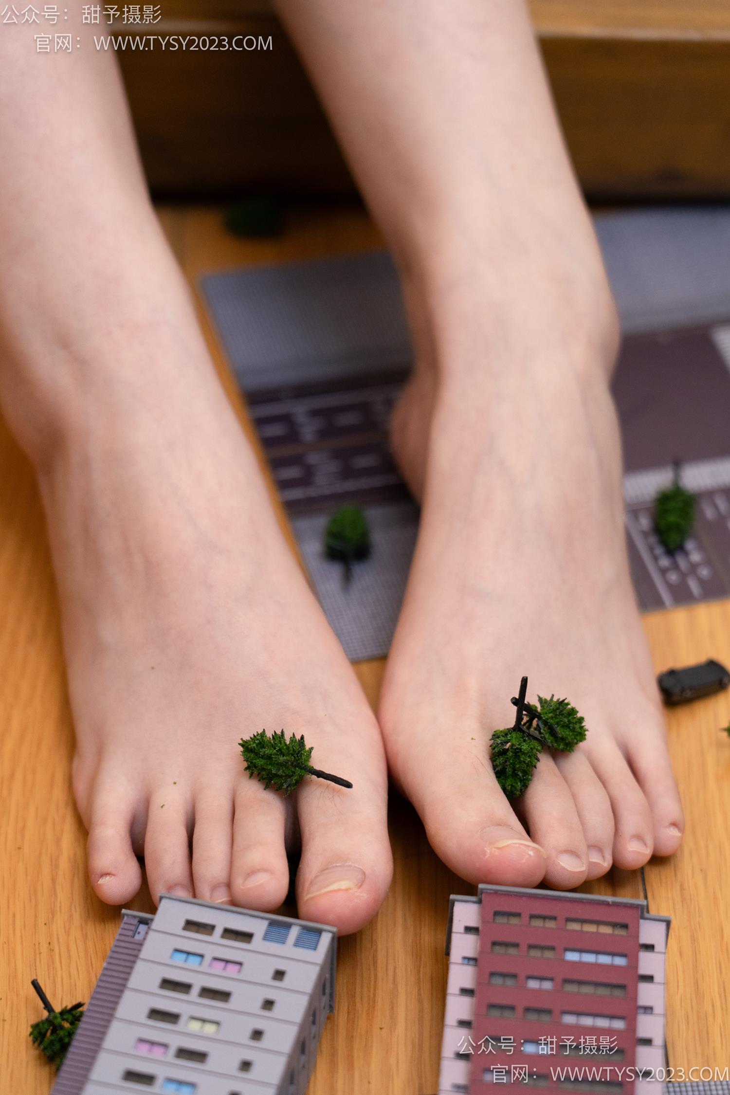 图片[79]-甜予摄影 NO.066 璇璇-高跟鞋、肉丝、裸足、小人国剧情[134P] – 速更版-美库