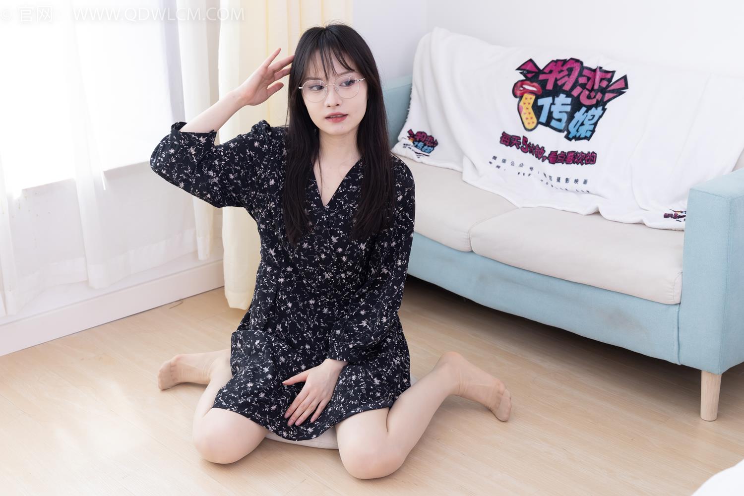 图片[11]-物恋传媒 NO.2065 小酒-岁末的秋天[190P] – 速更版-美库