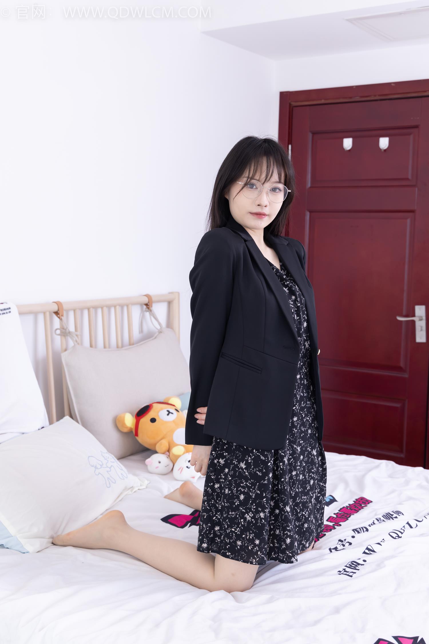 图片[36]-物恋传媒 NO.2065 小酒-岁末的秋天[190P] – 速更版-美库