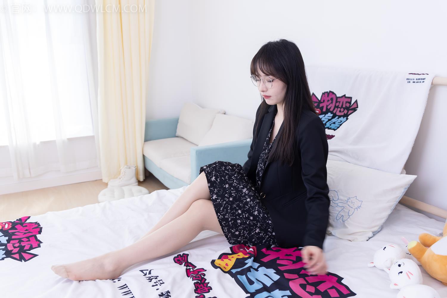 图片[56]-物恋传媒 NO.2065 小酒-岁末的秋天[190P] – 速更版-美库