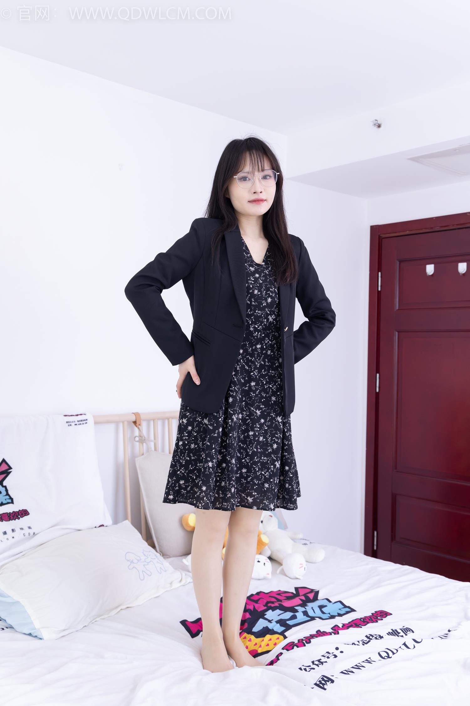 图片[69]-物恋传媒 NO.2065 小酒-岁末的秋天[190P] – 速更版-美库