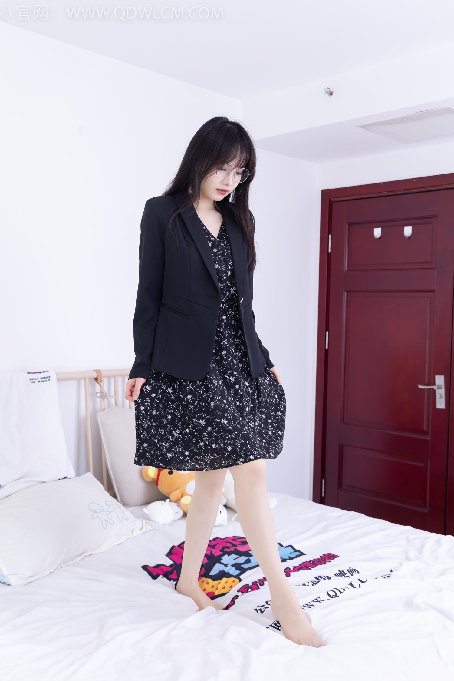 图片[76]-物恋传媒 NO.2065 小酒-岁末的秋天[190P] – 速更版-美库