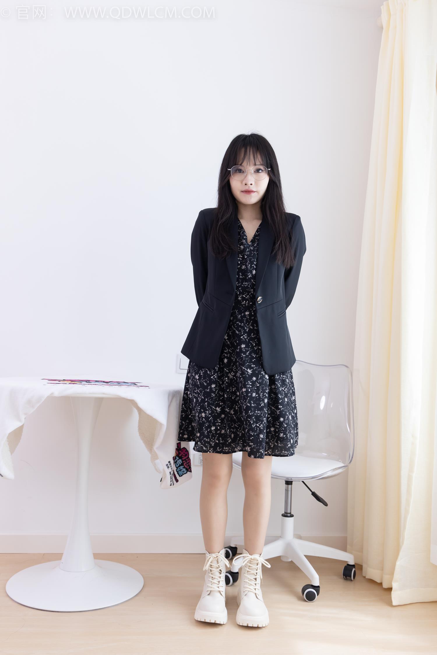 图片[127]-物恋传媒 NO.2065 小酒-岁末的秋天[190P] – 速更版-美库