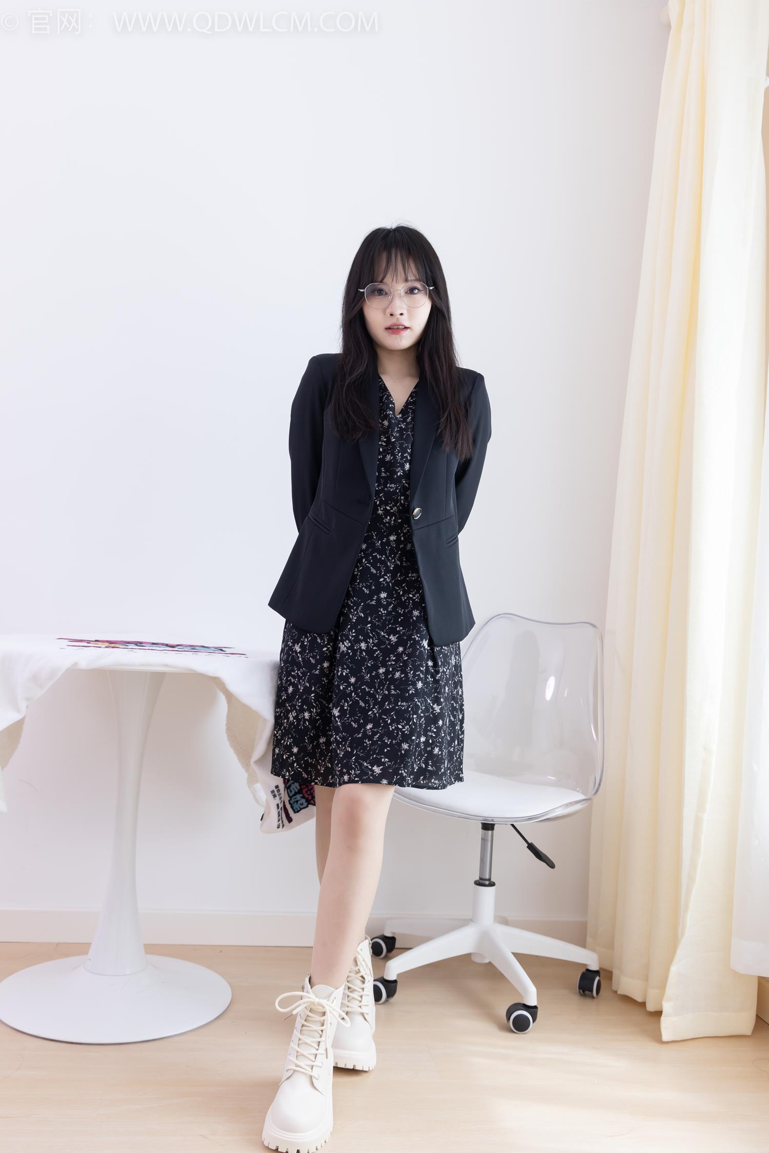 图片[128]-物恋传媒 NO.2065 小酒-岁末的秋天[190P] – 速更版-美库