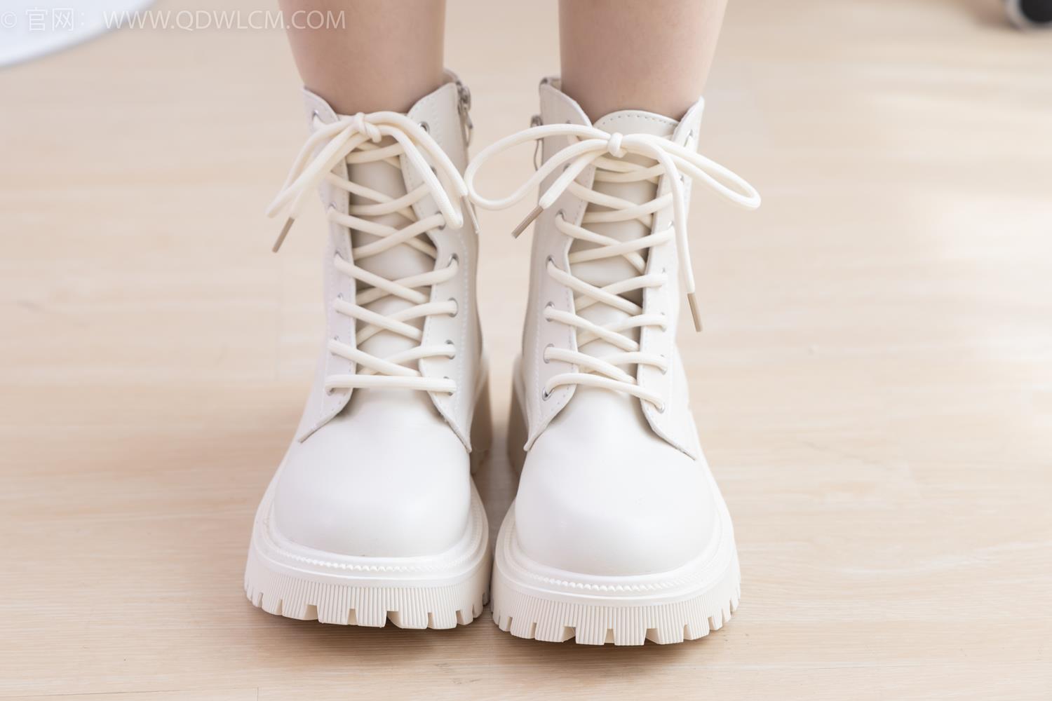 图片[130]-物恋传媒 NO.2065 小酒-岁末的秋天[190P] – 速更版-美库