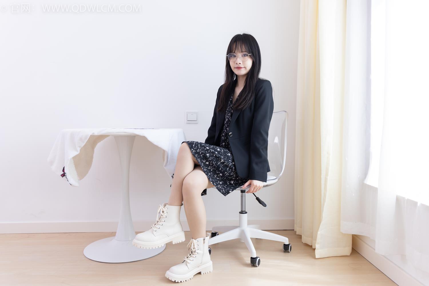 图片[136]-物恋传媒 NO.2065 小酒-岁末的秋天[190P] – 速更版-美库