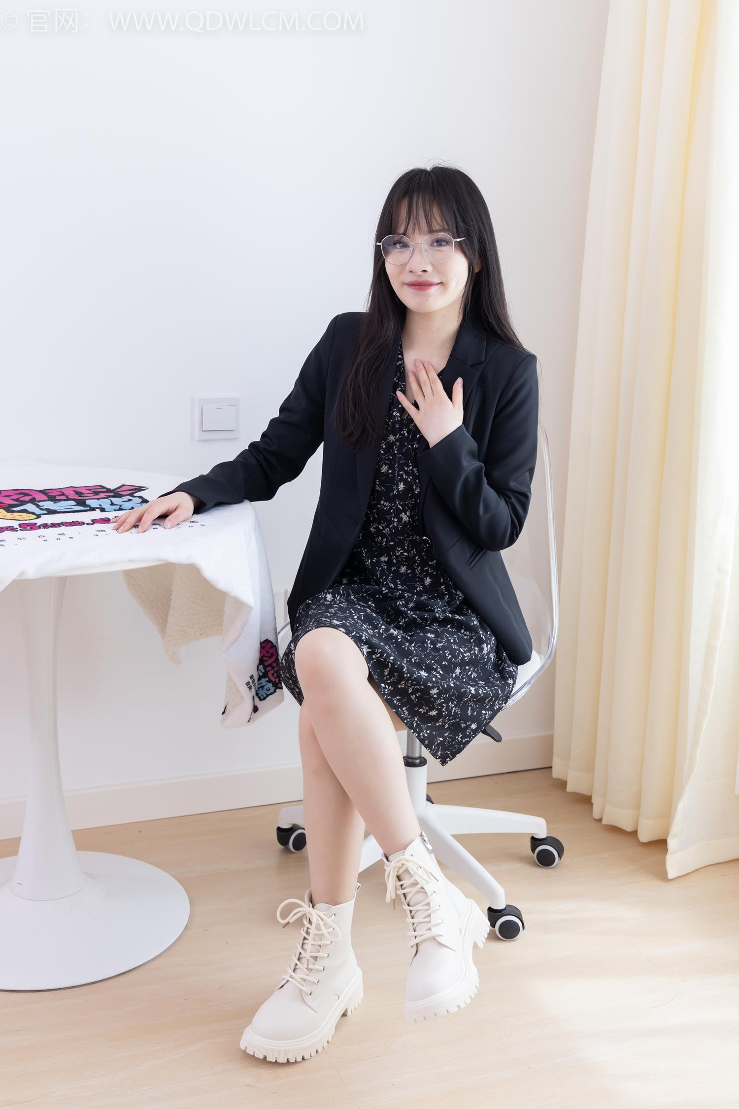 图片[142]-物恋传媒 NO.2065 小酒-岁末的秋天[190P] – 速更版-美库