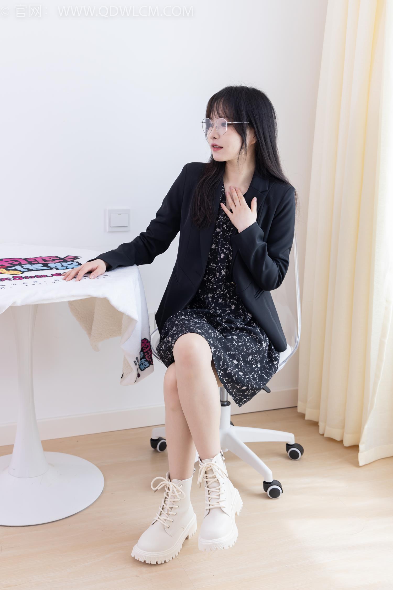 图片[143]-物恋传媒 NO.2065 小酒-岁末的秋天[190P] – 速更版-美库