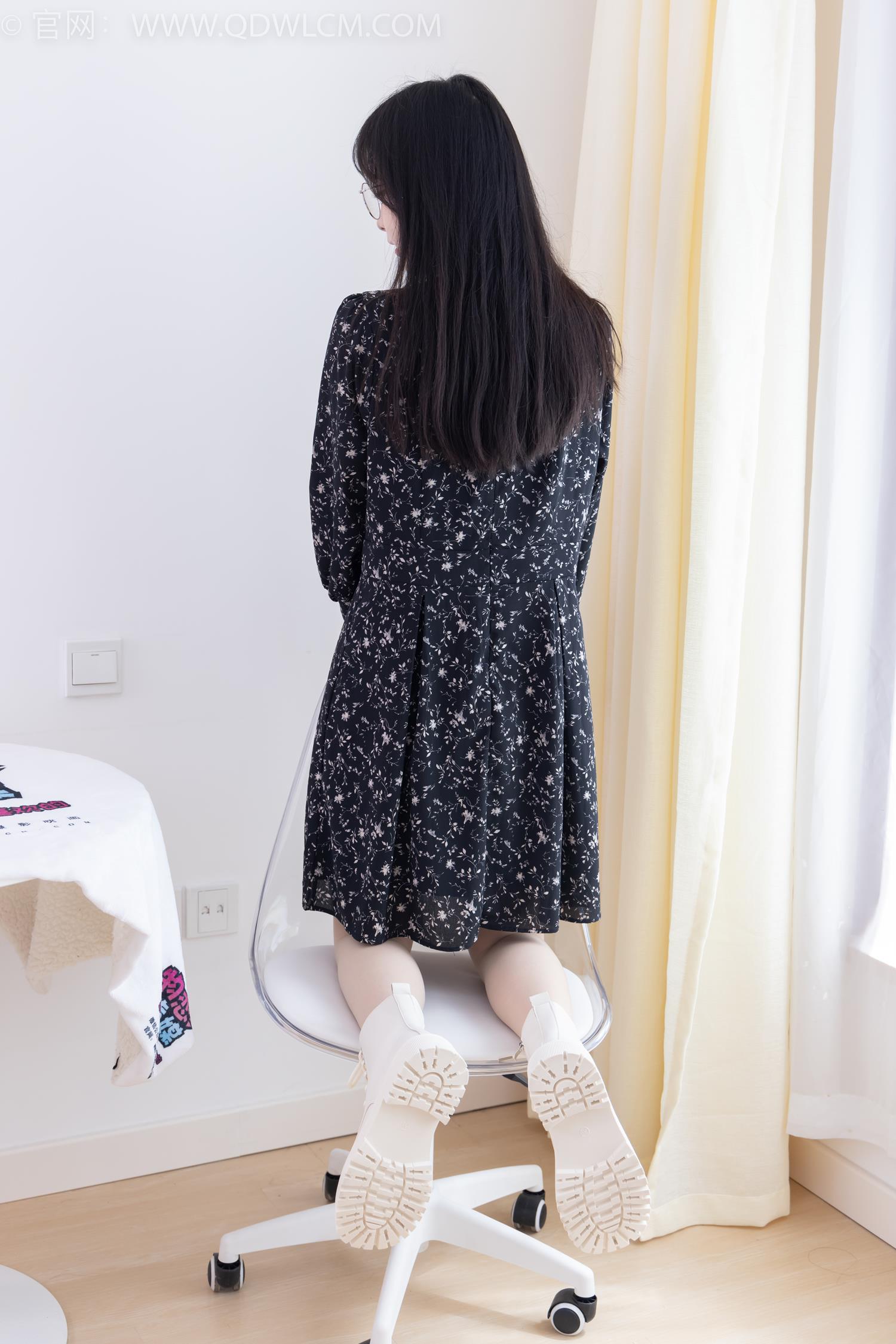 图片[162]-物恋传媒 NO.2065 小酒-岁末的秋天[190P] – 速更版-美库