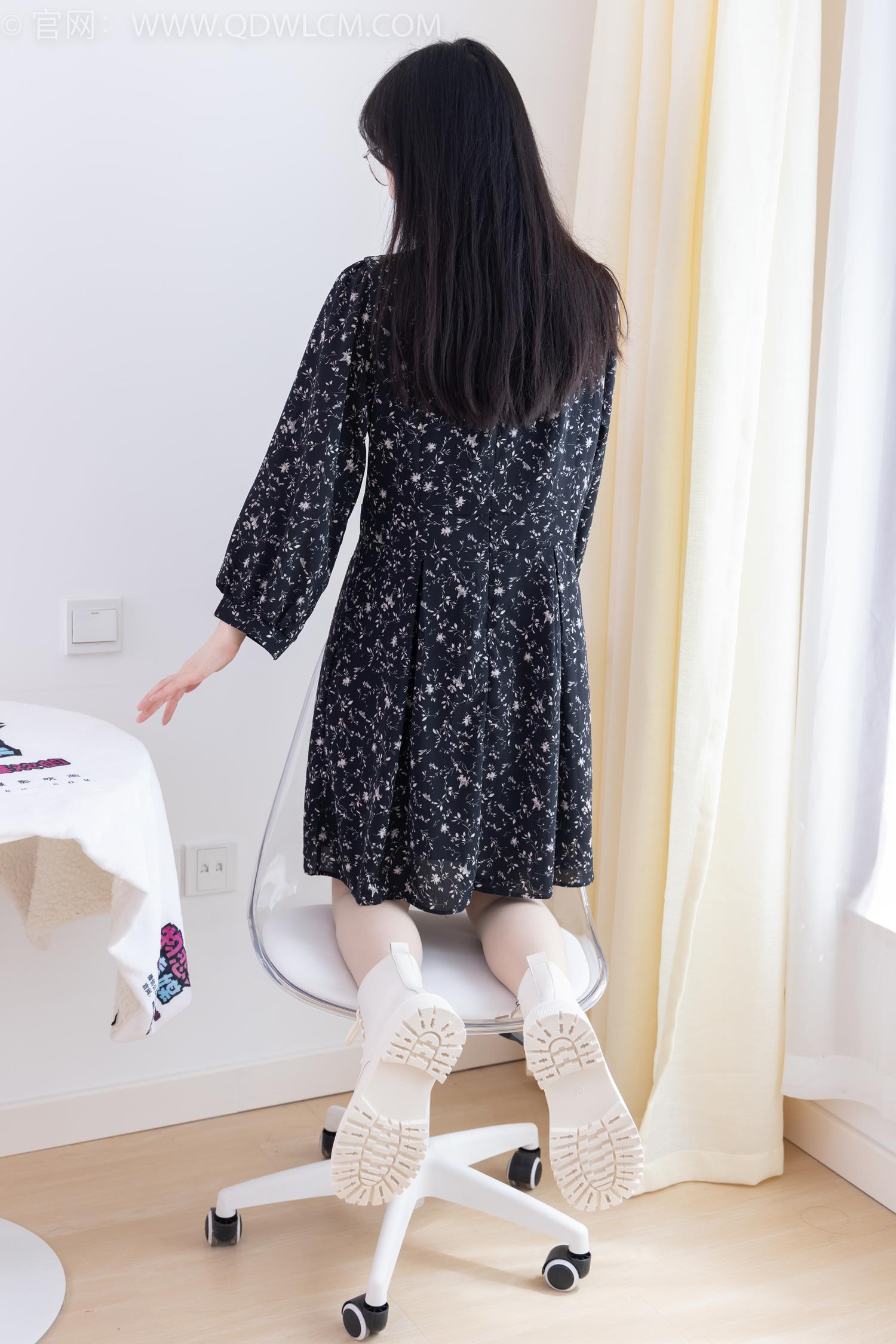 图片[163]-物恋传媒 NO.2065 小酒-岁末的秋天[190P] – 速更版-美库