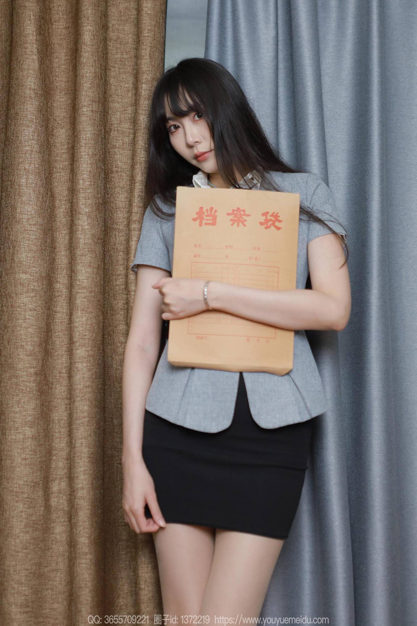 图片[13]-[IESS异思趣向] 2024.08.15 丝享家1820：团团《长腿档案员（下）》[89P] – 速更版-美库