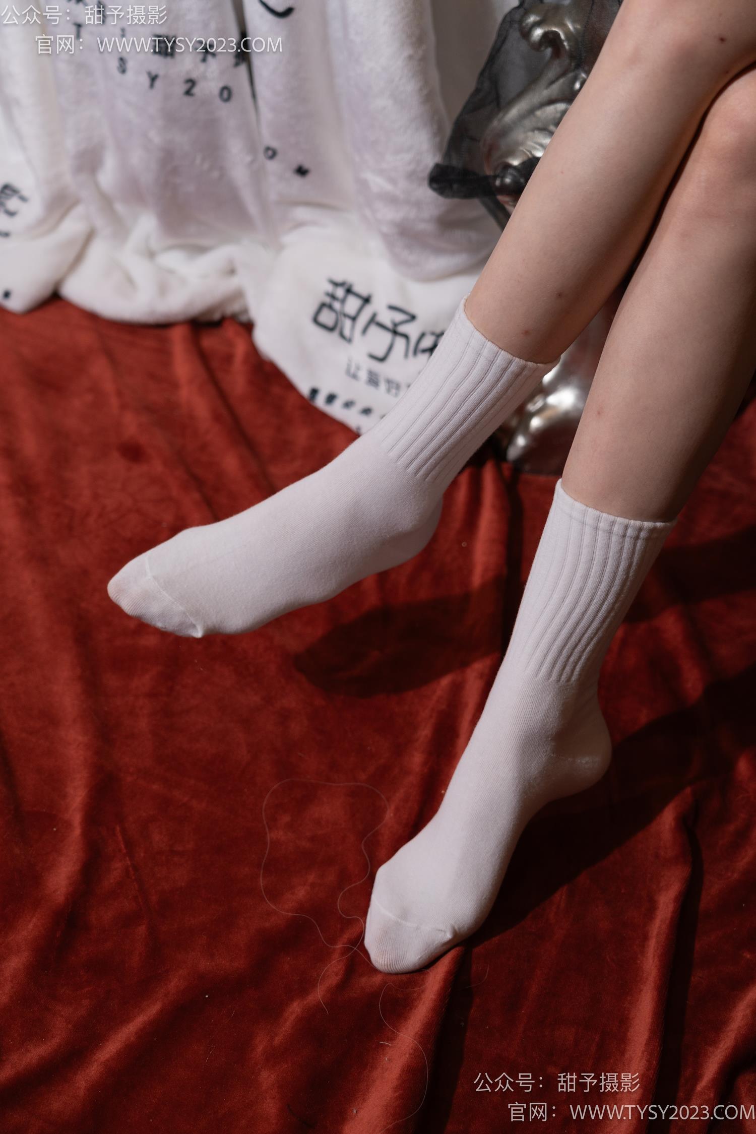 图片[40]-甜予摄影 NO.067 帆帆-高跟鞋、白棉袜、裸足[119P] – 速更版-美库