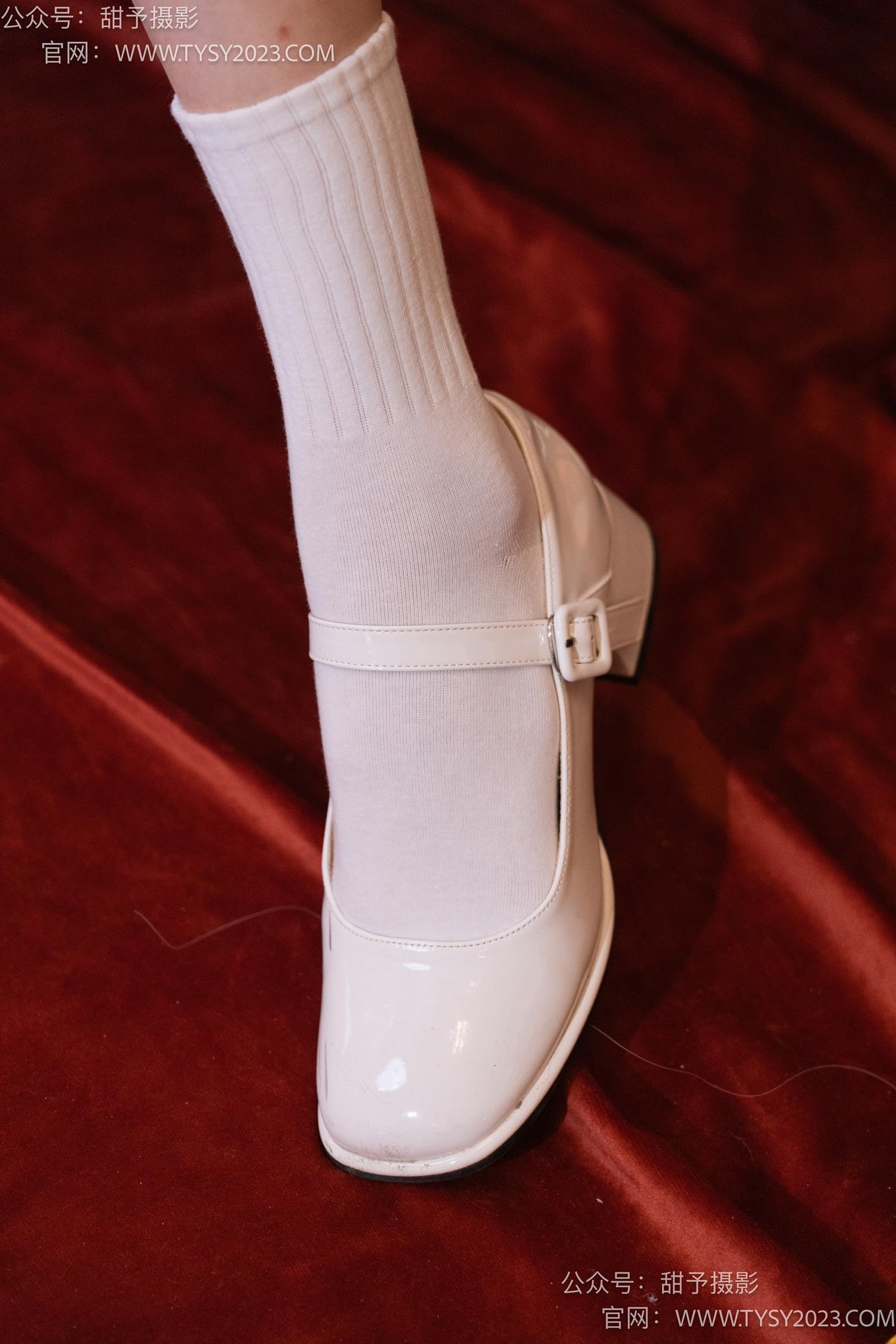图片[87]-甜予摄影 NO.067 帆帆-高跟鞋、白棉袜、裸足[119P] – 速更版-美库