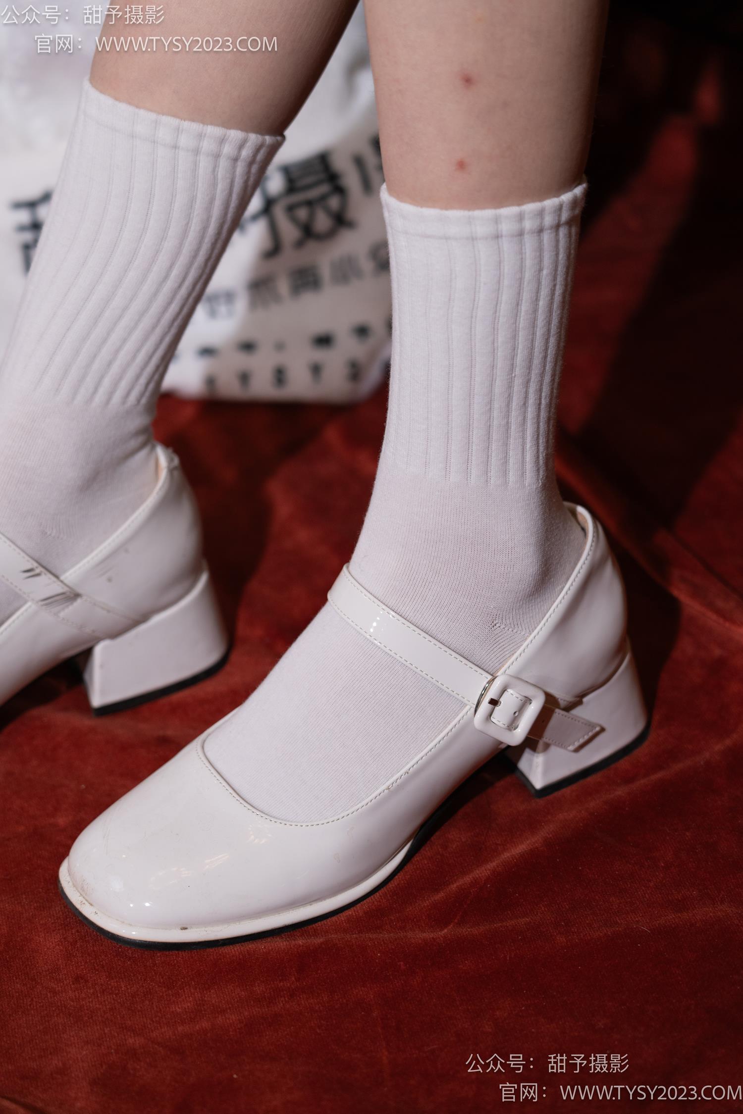 图片[95]-甜予摄影 NO.067 帆帆-高跟鞋、白棉袜、裸足[119P] – 速更版-美库