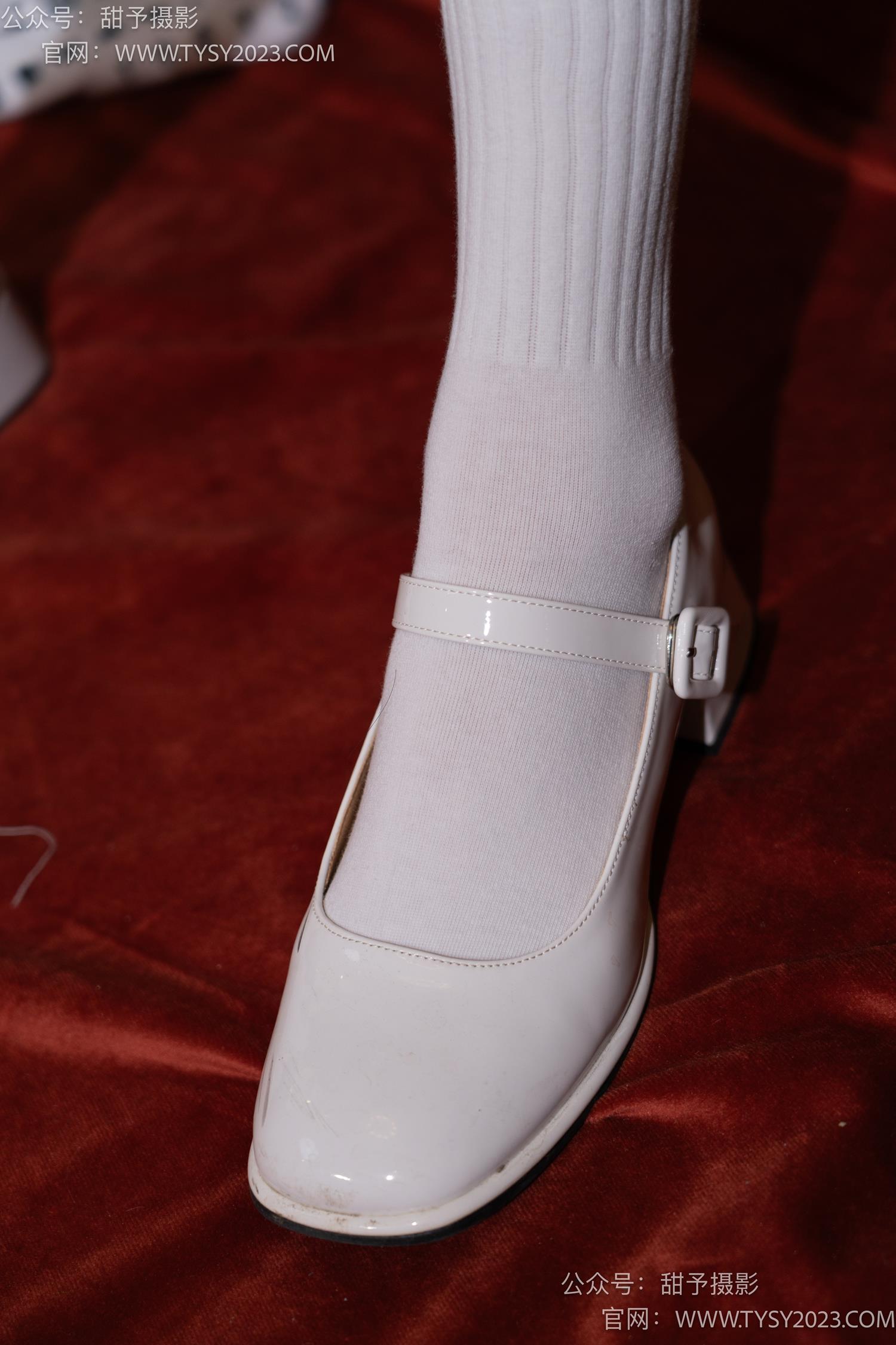 图片[112]-甜予摄影 NO.067 帆帆-高跟鞋、白棉袜、裸足[119P] – 速更版-美库