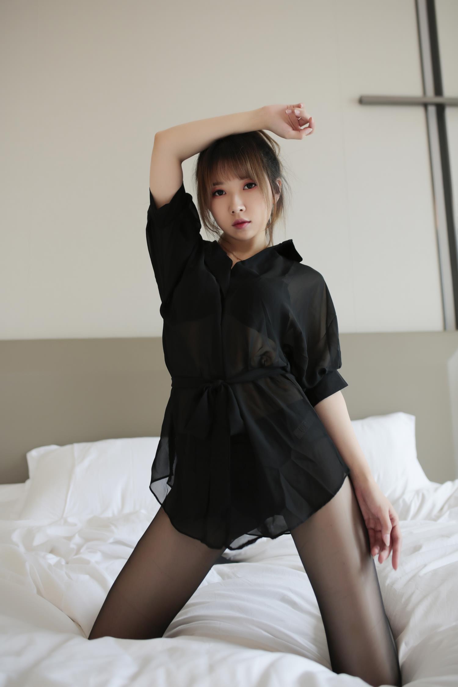 图片[22]-小女巫露娜  – 傲慢小姐姐[52P] – 速更版-美库