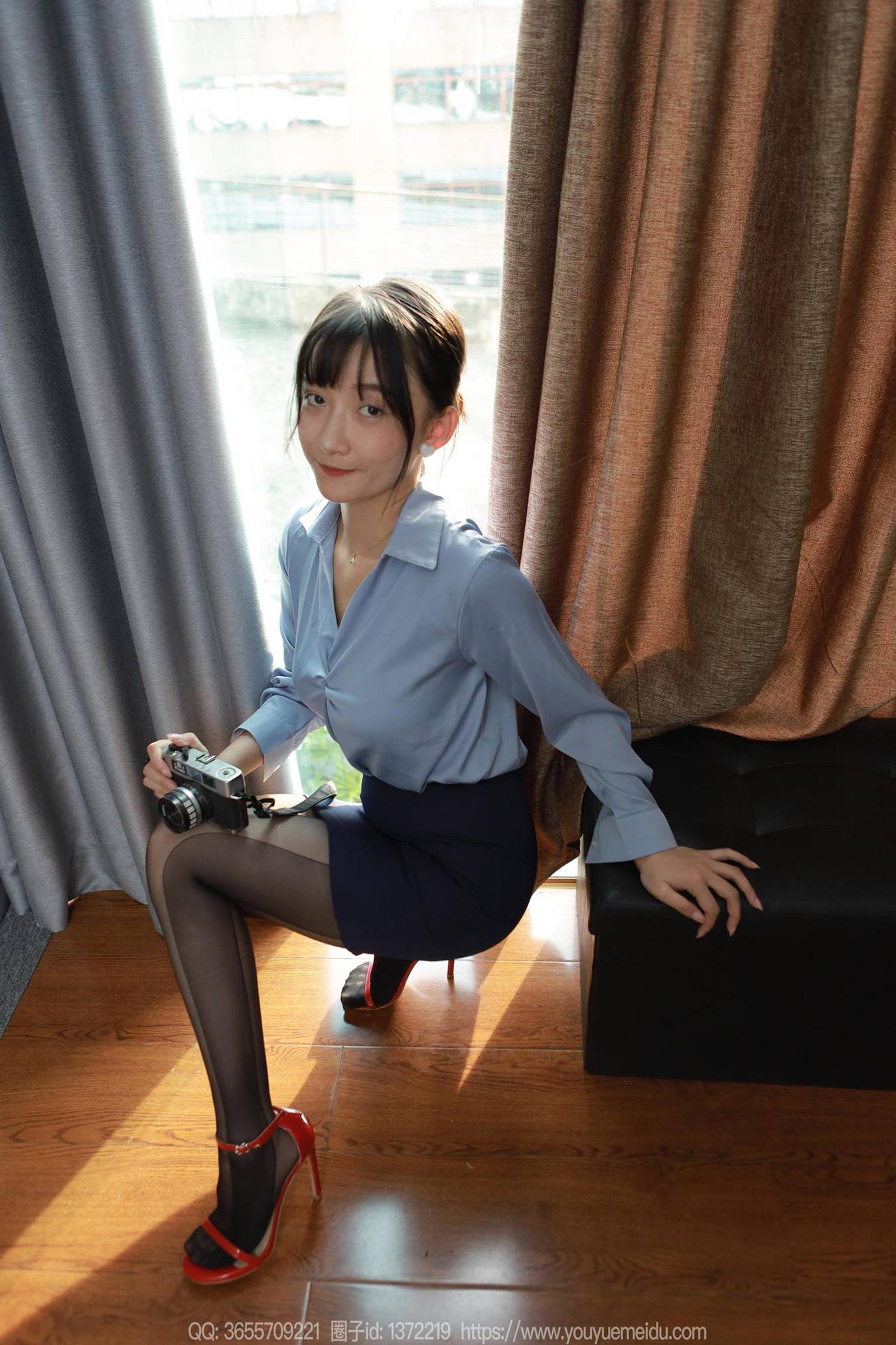 图片[41]-[IESS异思趣向] 2024.08.21 丝享家1825：秋秋《美女记者》[86P] – 速更版-美库