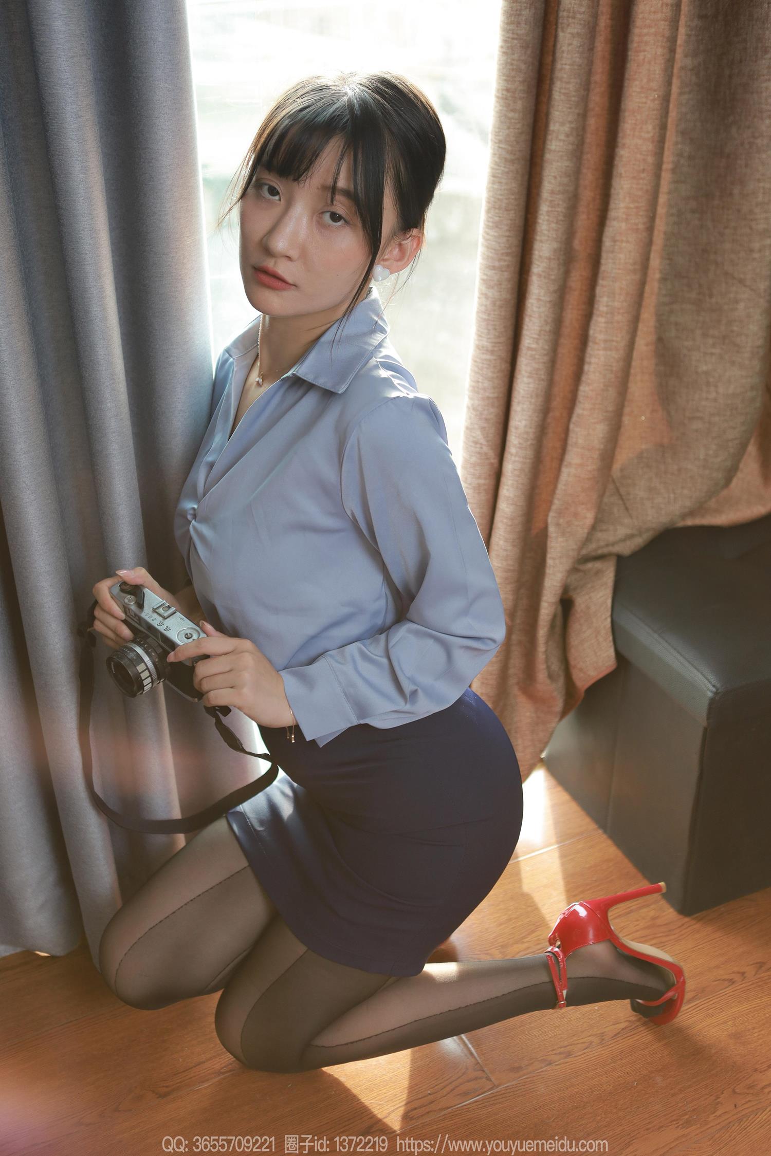 图片[44]-[IESS异思趣向] 2024.08.21 丝享家1825：秋秋《美女记者》[86P] – 速更版-美库