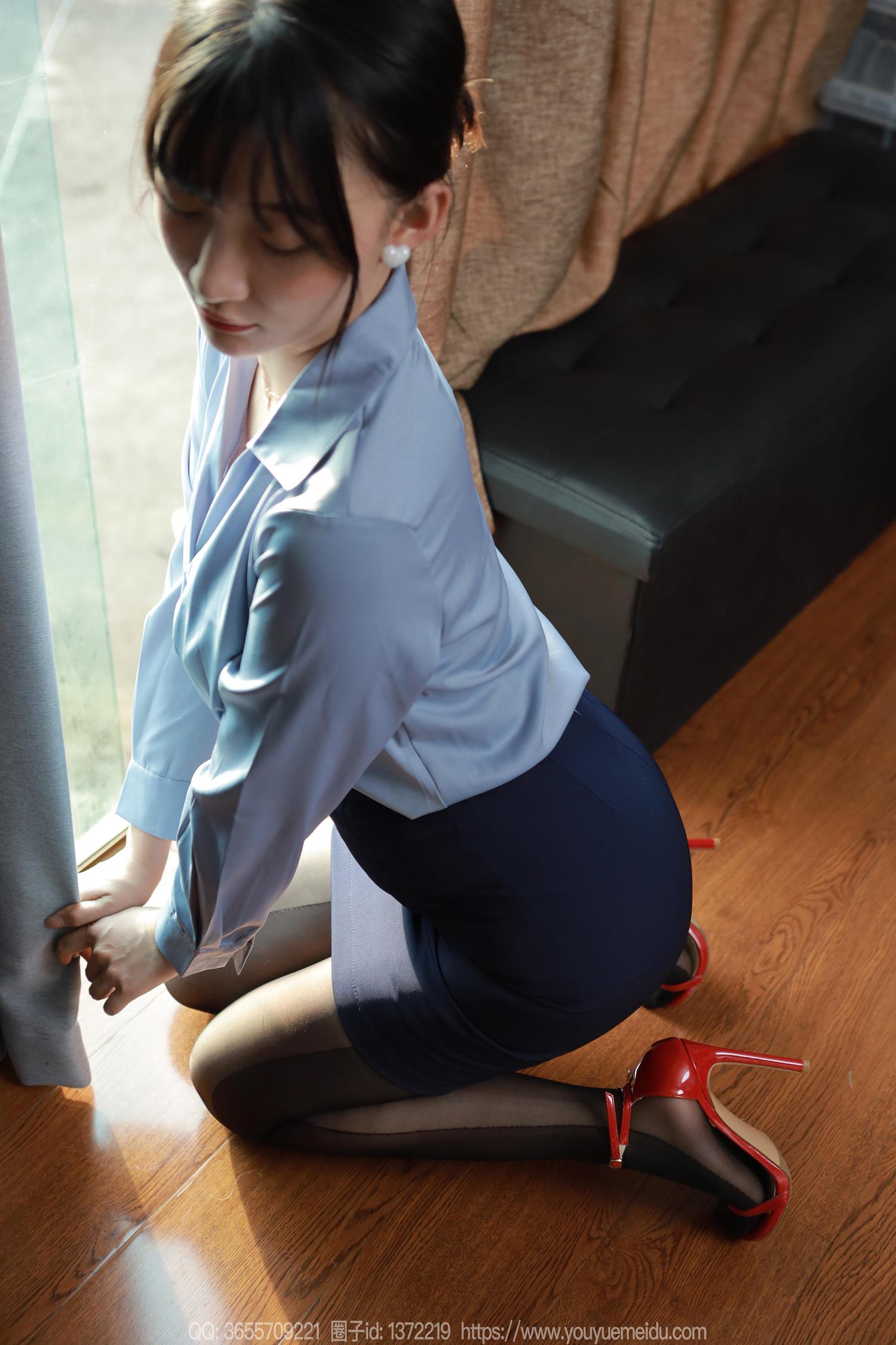 图片[55]-[IESS异思趣向] 2024.08.21 丝享家1825：秋秋《美女记者》[86P] – 速更版-美库