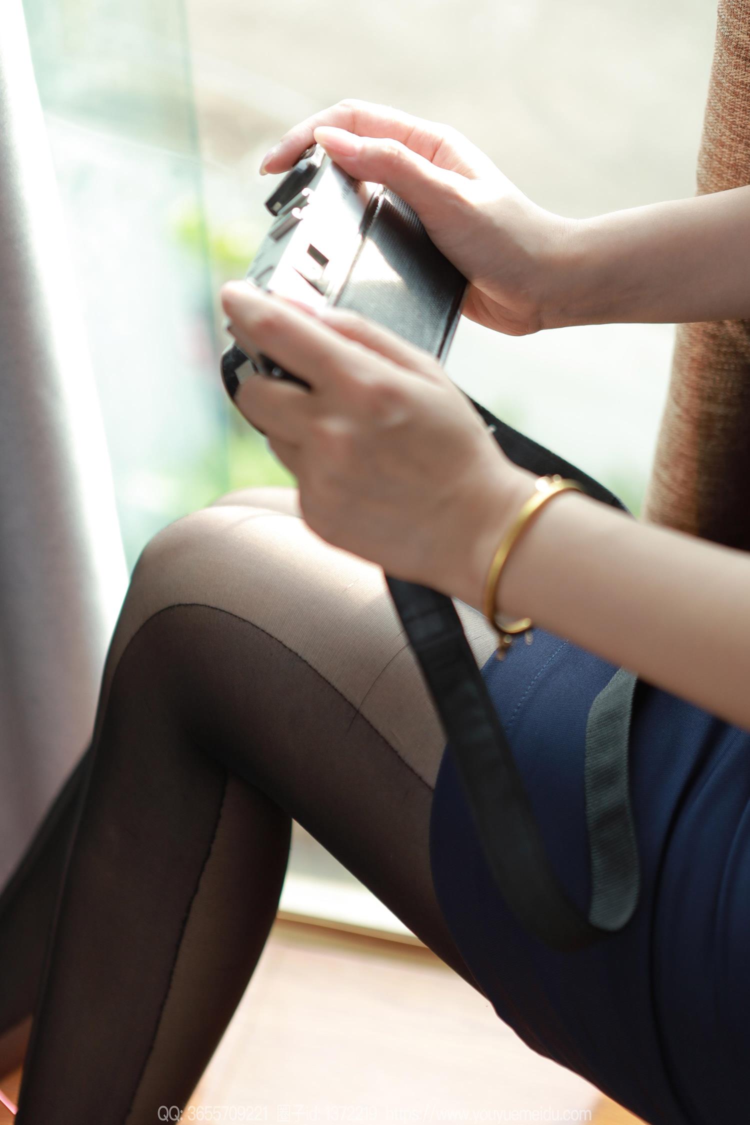 图片[82]-[IESS异思趣向] 2024.08.21 丝享家1825：秋秋《美女记者》[86P] – 速更版-美库