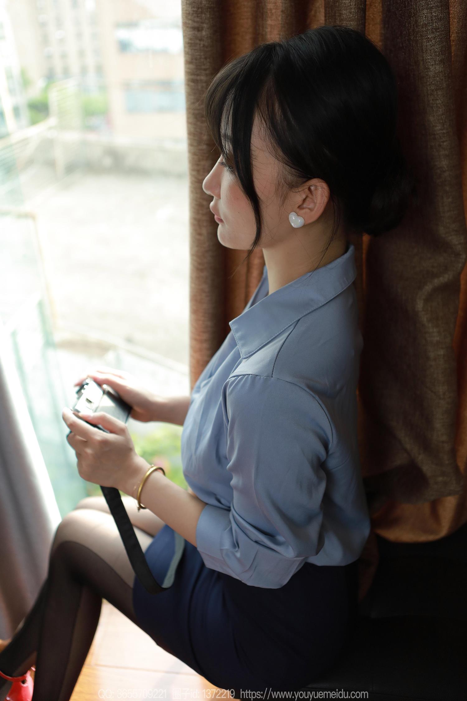 图片[83]-[IESS异思趣向] 2024.08.21 丝享家1825：秋秋《美女记者》[86P] – 速更版-美库