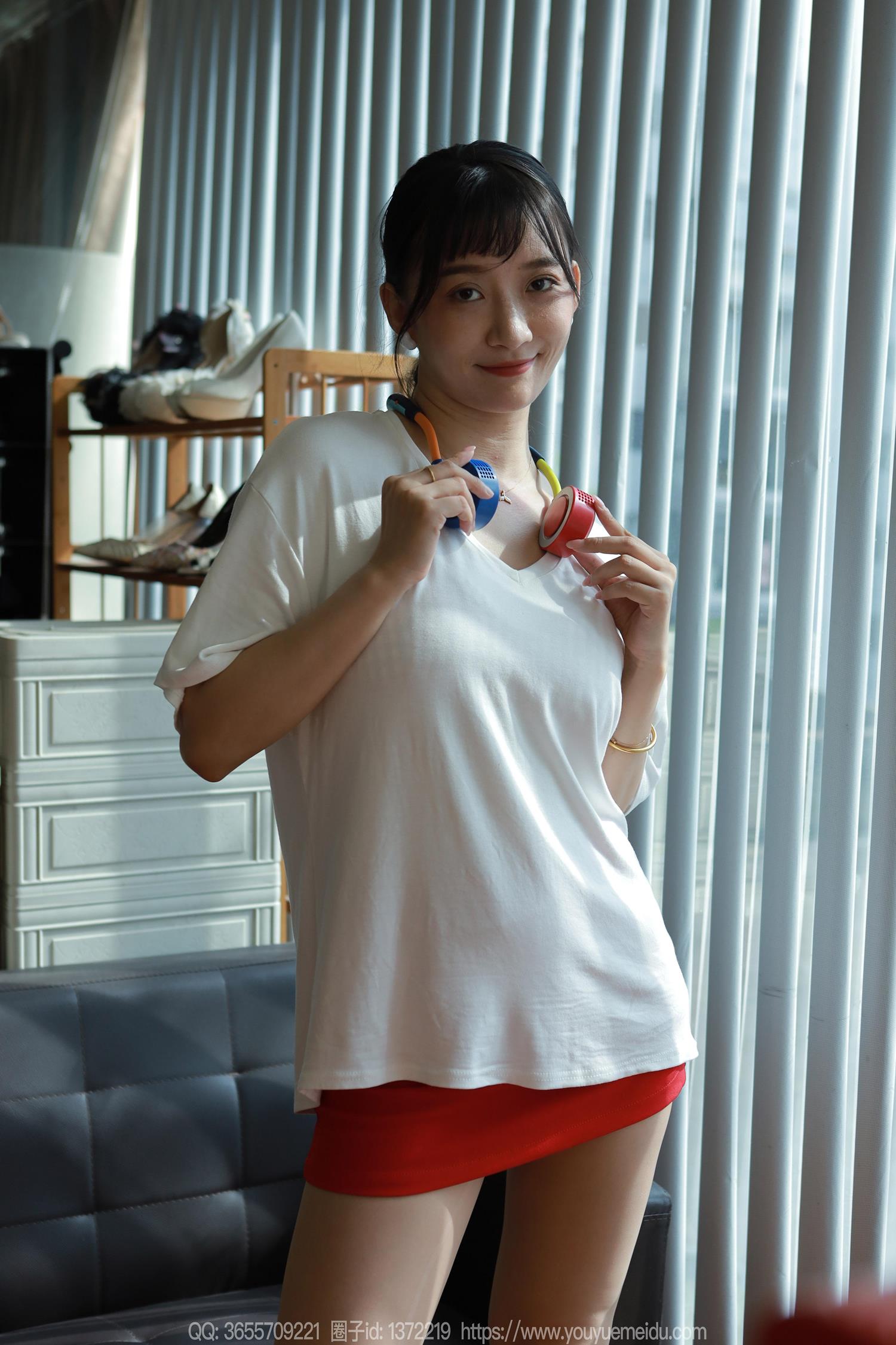 图片[22]-[IESS异思趣向] 2024.08.22 丝享家1826：秋秋《白T红裙》[82P] – 速更版-美库