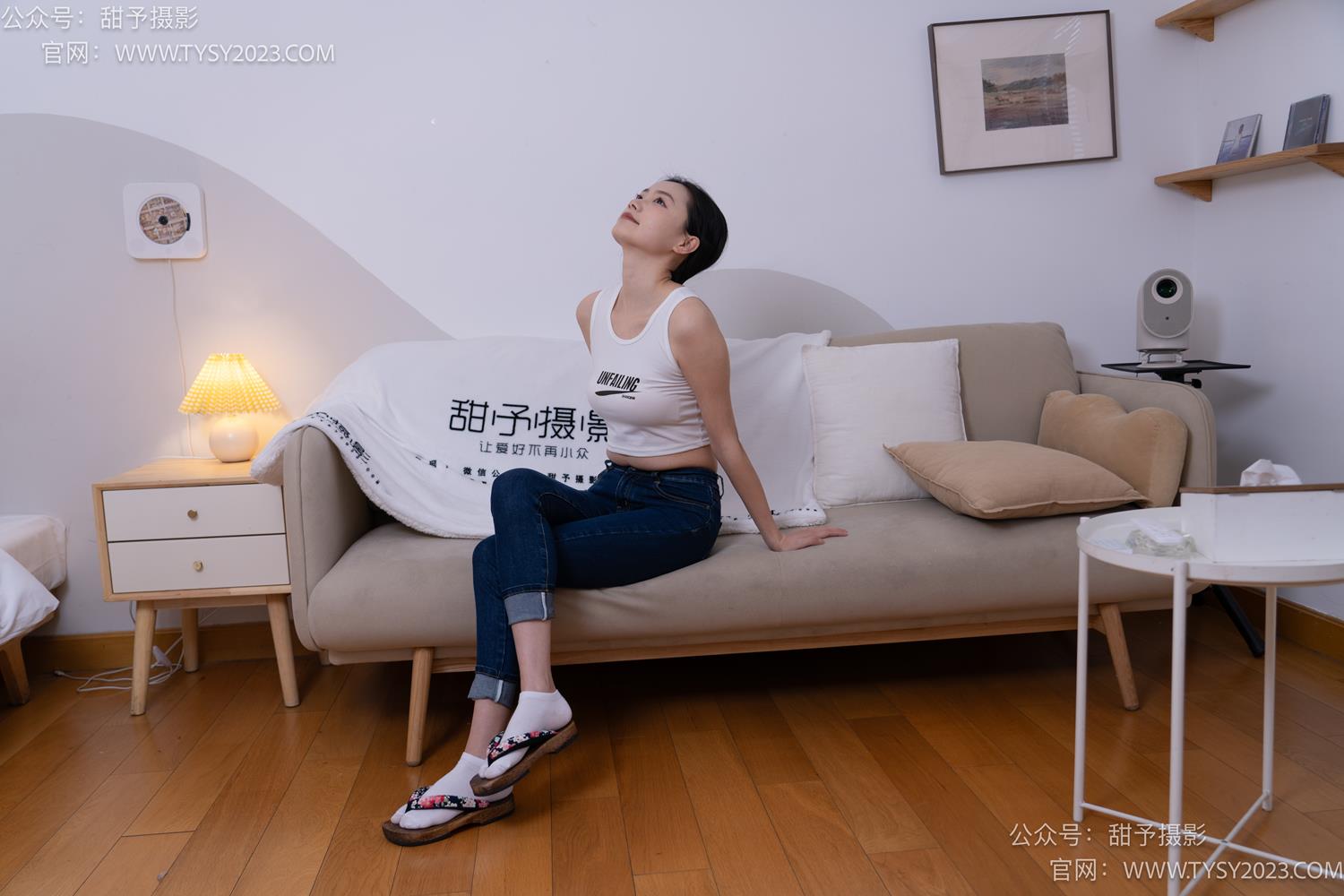 图片[19]-甜予摄影 NO.069 齐齐-短靴、人字拖、短白棉袜、长白棉袜、裸足[167P] – 速更版-美库