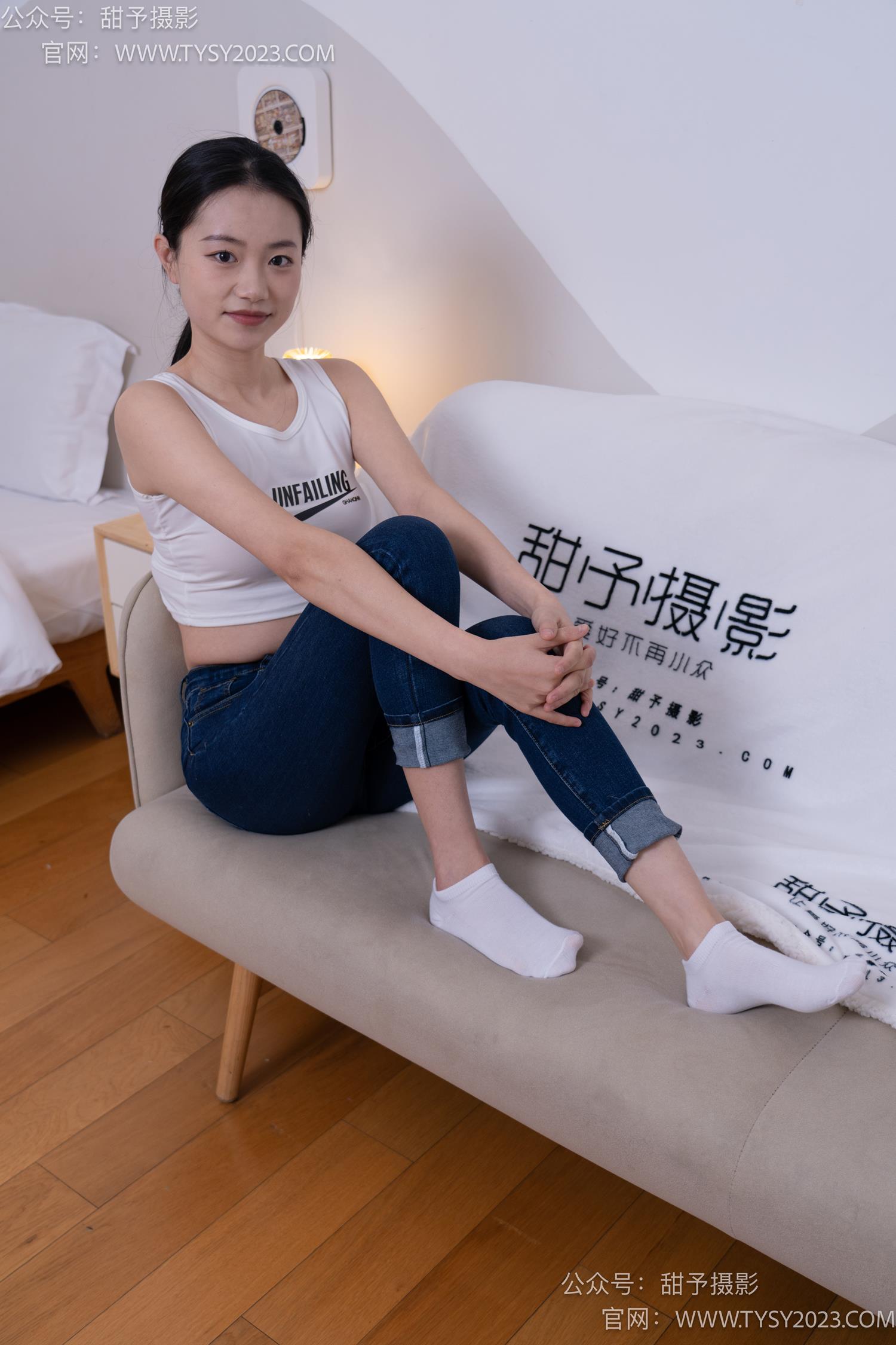 图片[38]-甜予摄影 NO.069 齐齐-短靴、人字拖、短白棉袜、长白棉袜、裸足[167P] – 速更版-美库