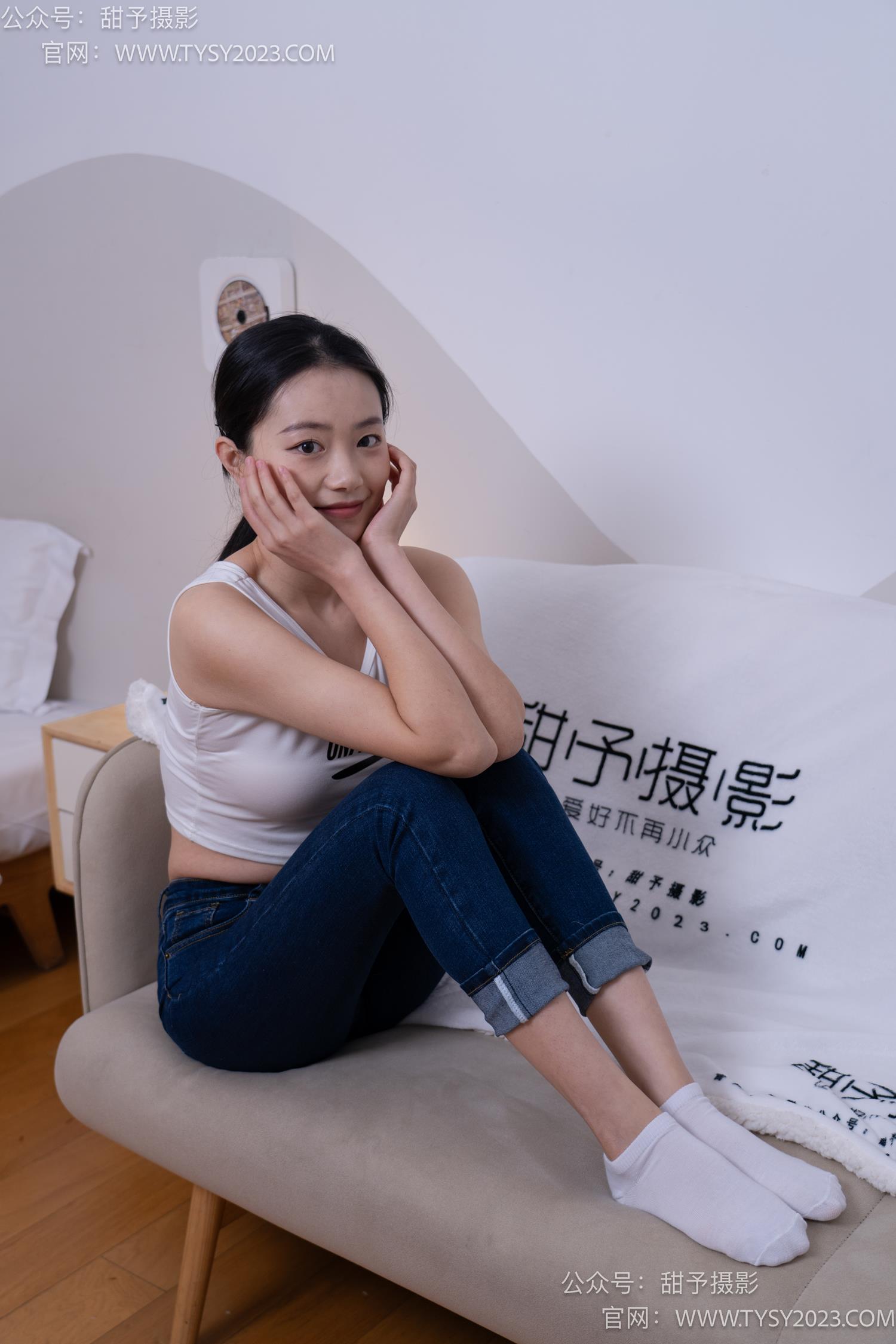 图片[49]-甜予摄影 NO.069 齐齐-短靴、人字拖、短白棉袜、长白棉袜、裸足[167P] – 速更版-美库