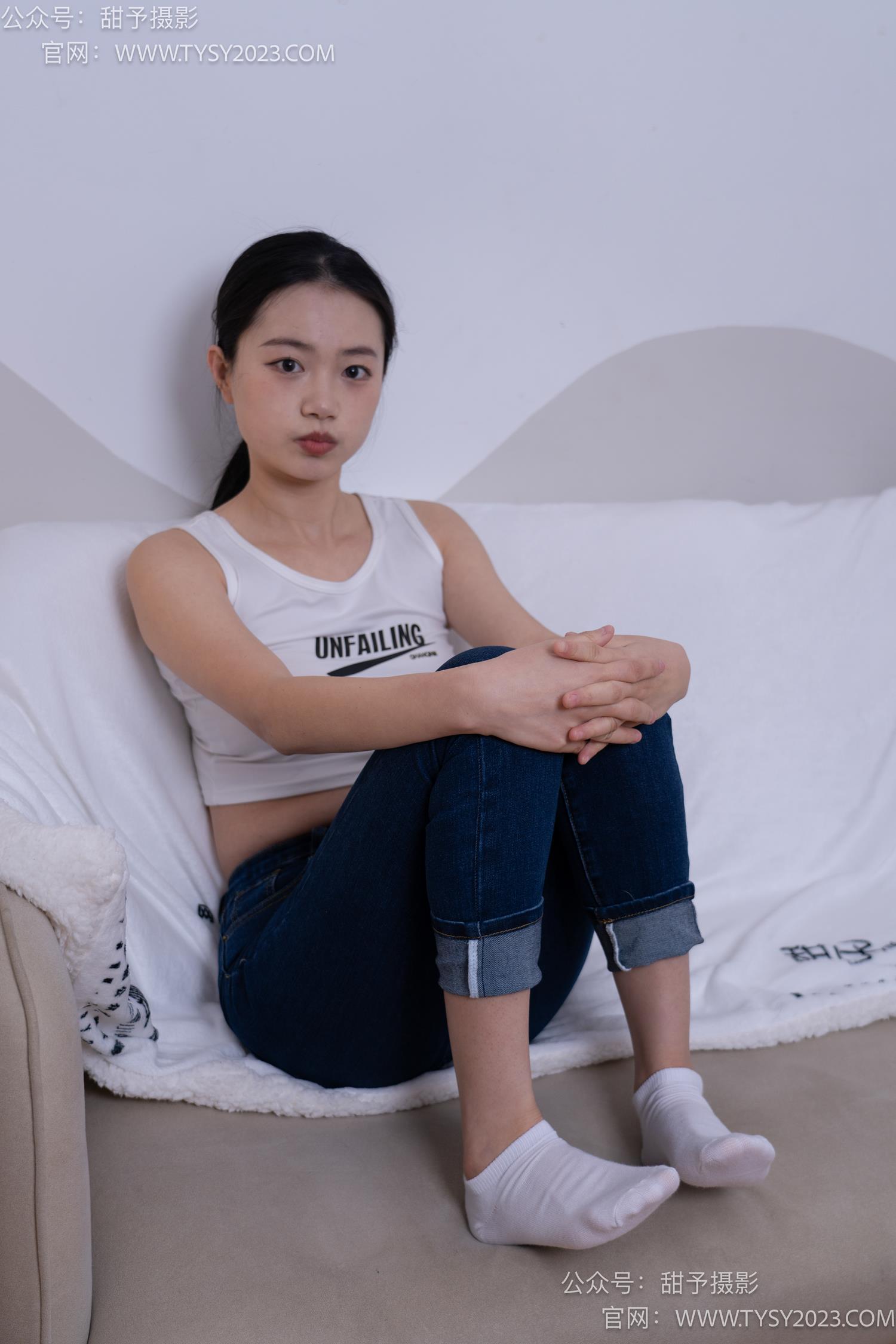 图片[60]-甜予摄影 NO.069 齐齐-短靴、人字拖、短白棉袜、长白棉袜、裸足[167P] – 速更版-美库