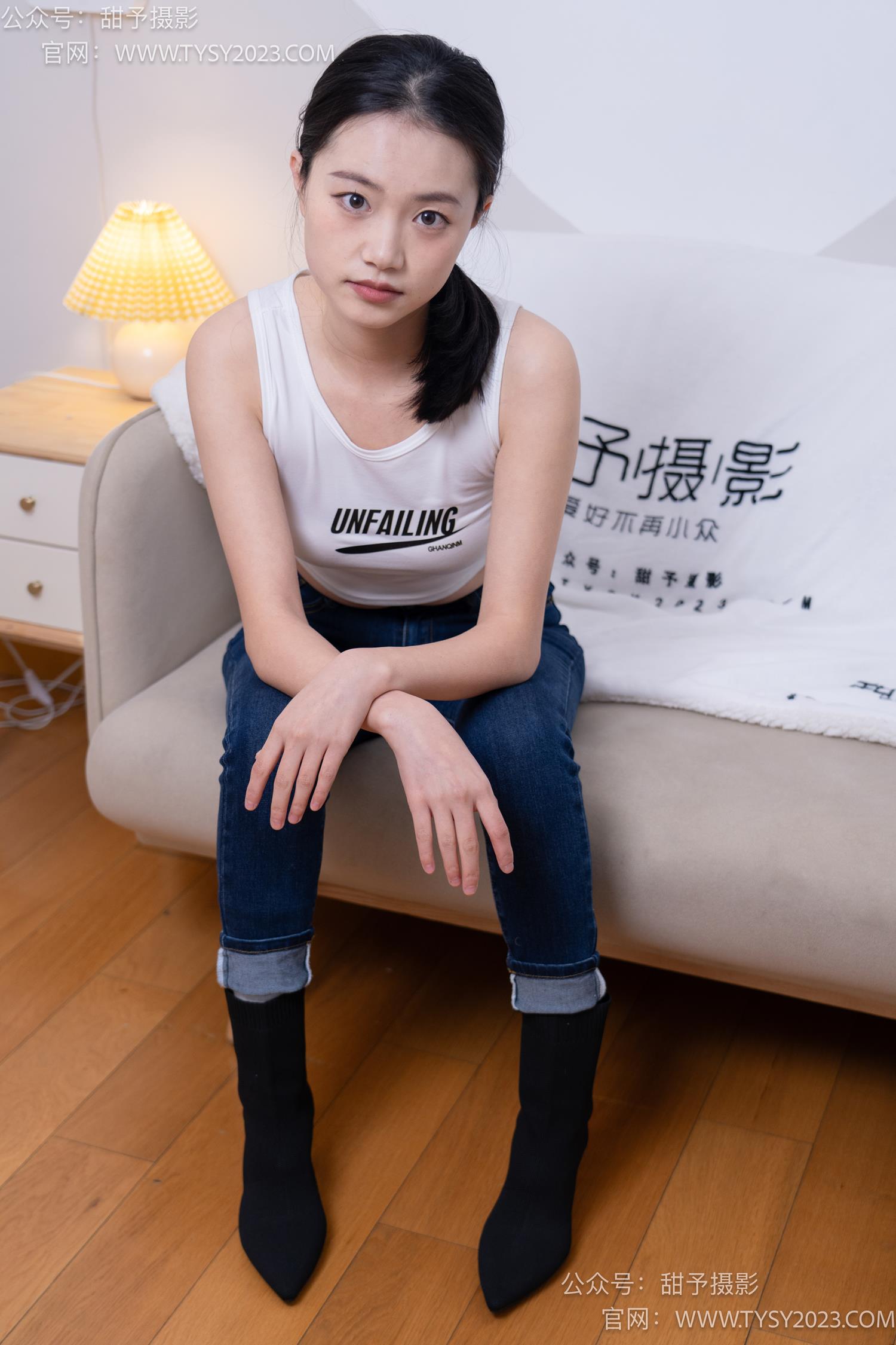 图片[66]-甜予摄影 NO.069 齐齐-短靴、人字拖、短白棉袜、长白棉袜、裸足[167P] – 速更版-美库