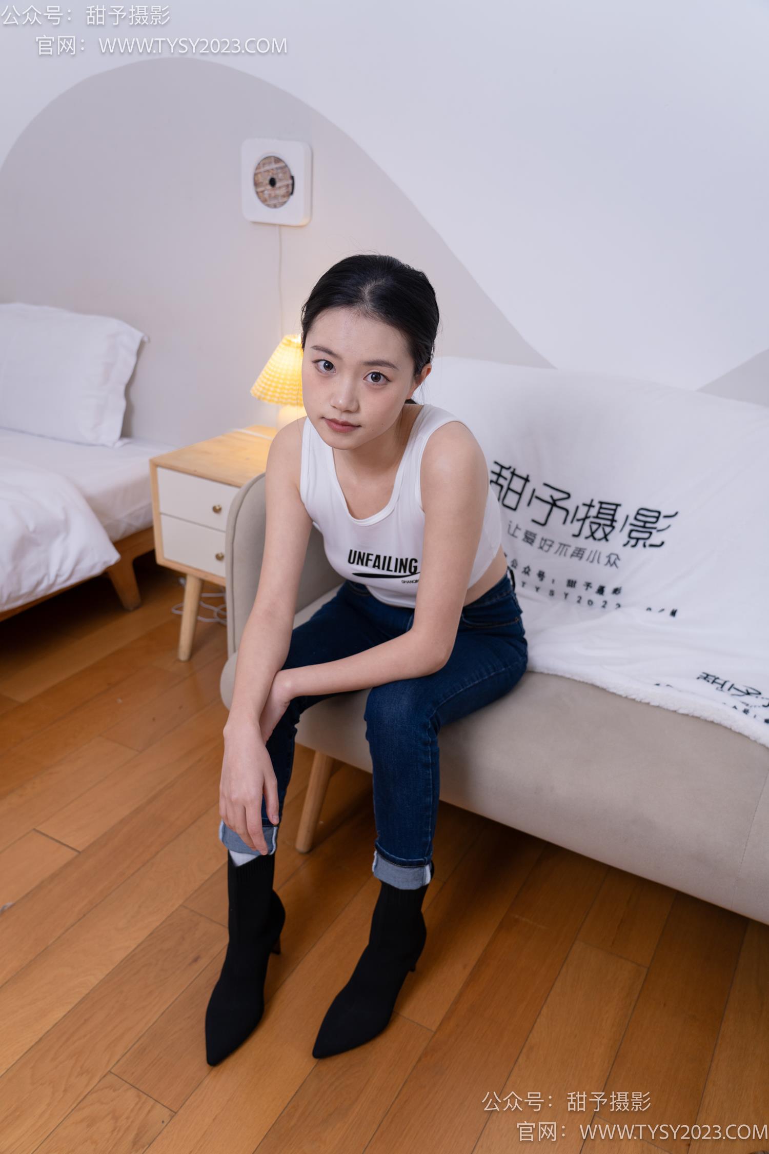 图片[74]-甜予摄影 NO.069 齐齐-短靴、人字拖、短白棉袜、长白棉袜、裸足[167P] – 速更版-美库