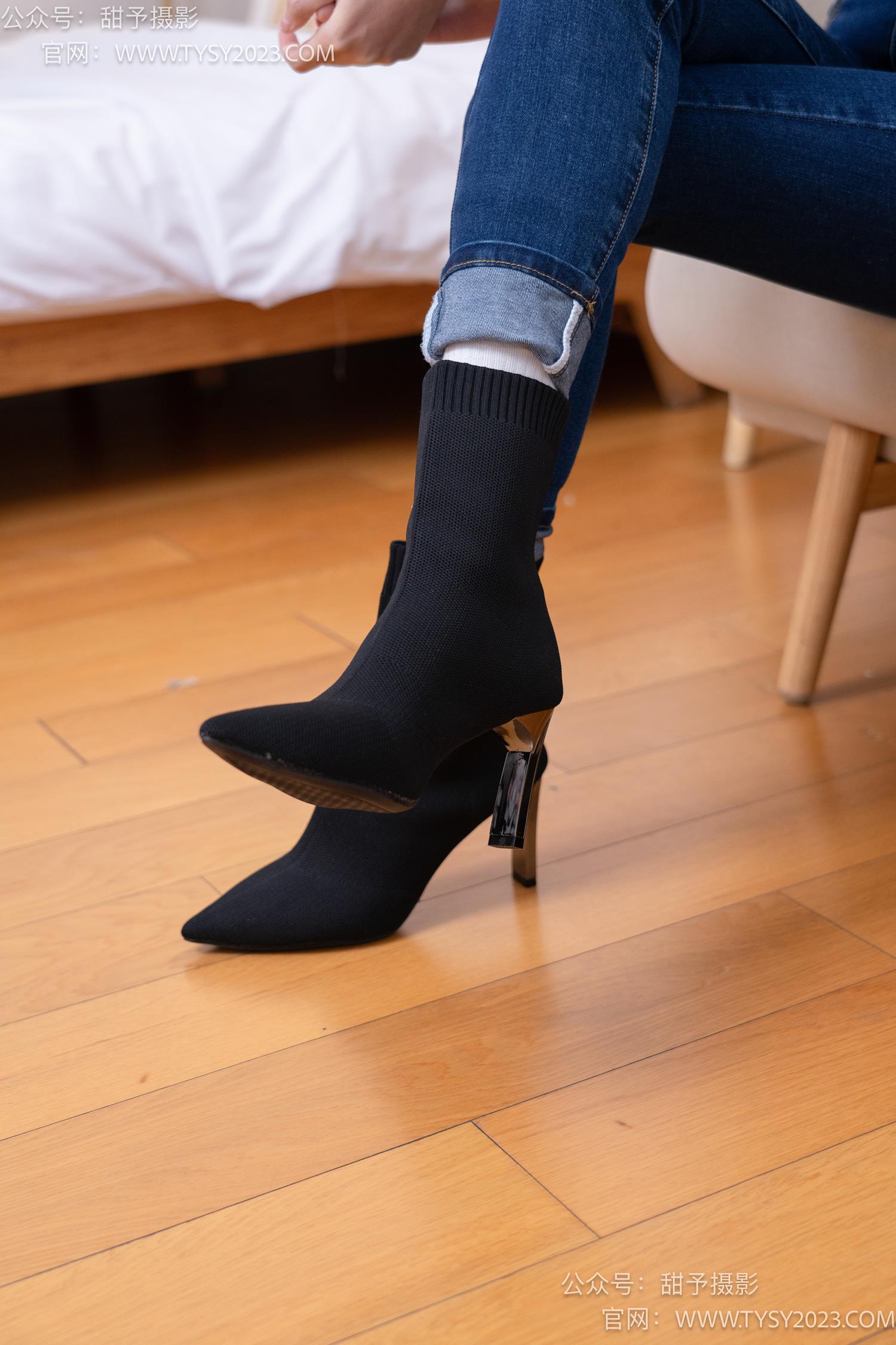 图片[76]-甜予摄影 NO.069 齐齐-短靴、人字拖、短白棉袜、长白棉袜、裸足[167P] – 速更版-美库